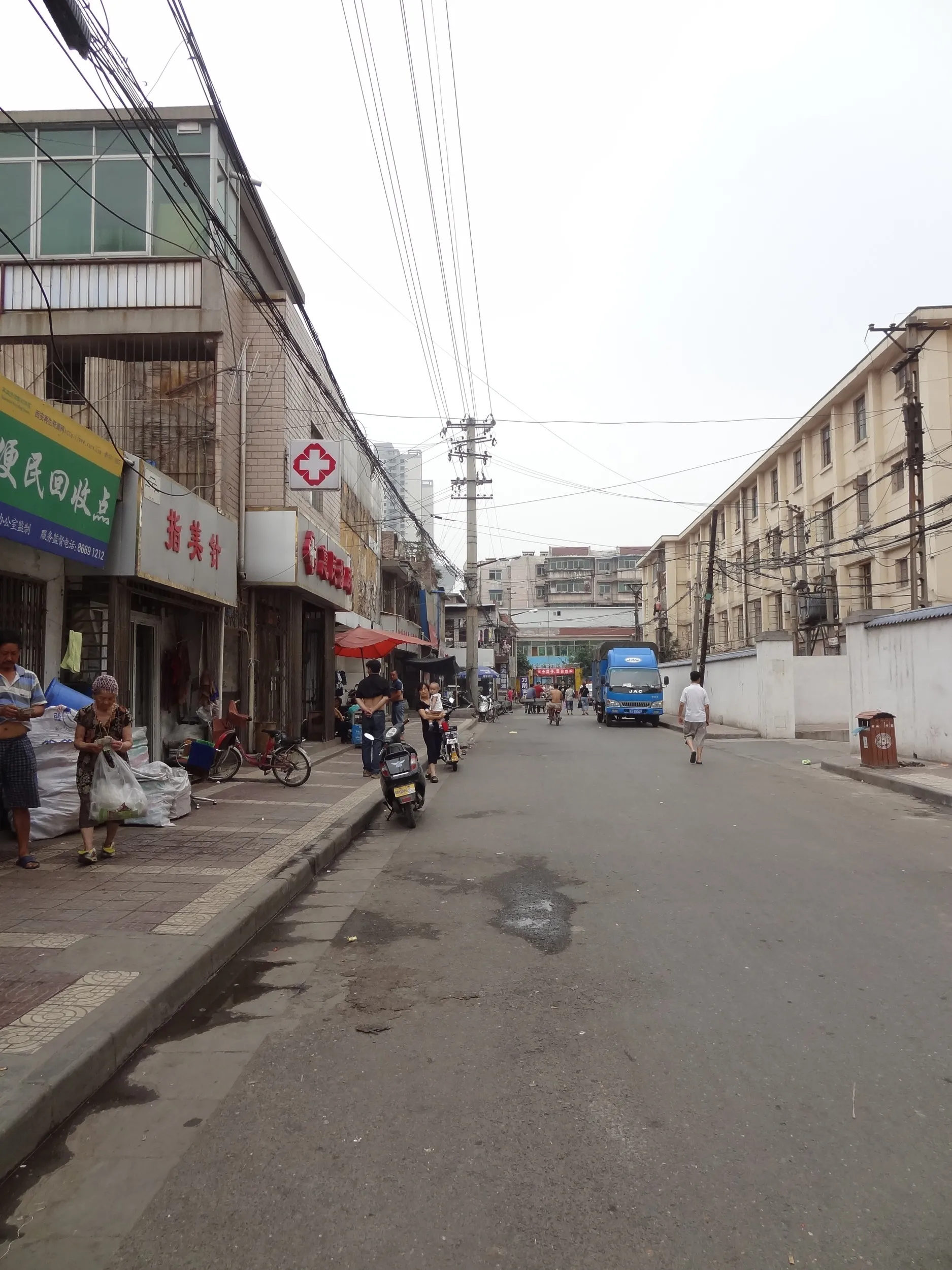 长缨东路を散歩