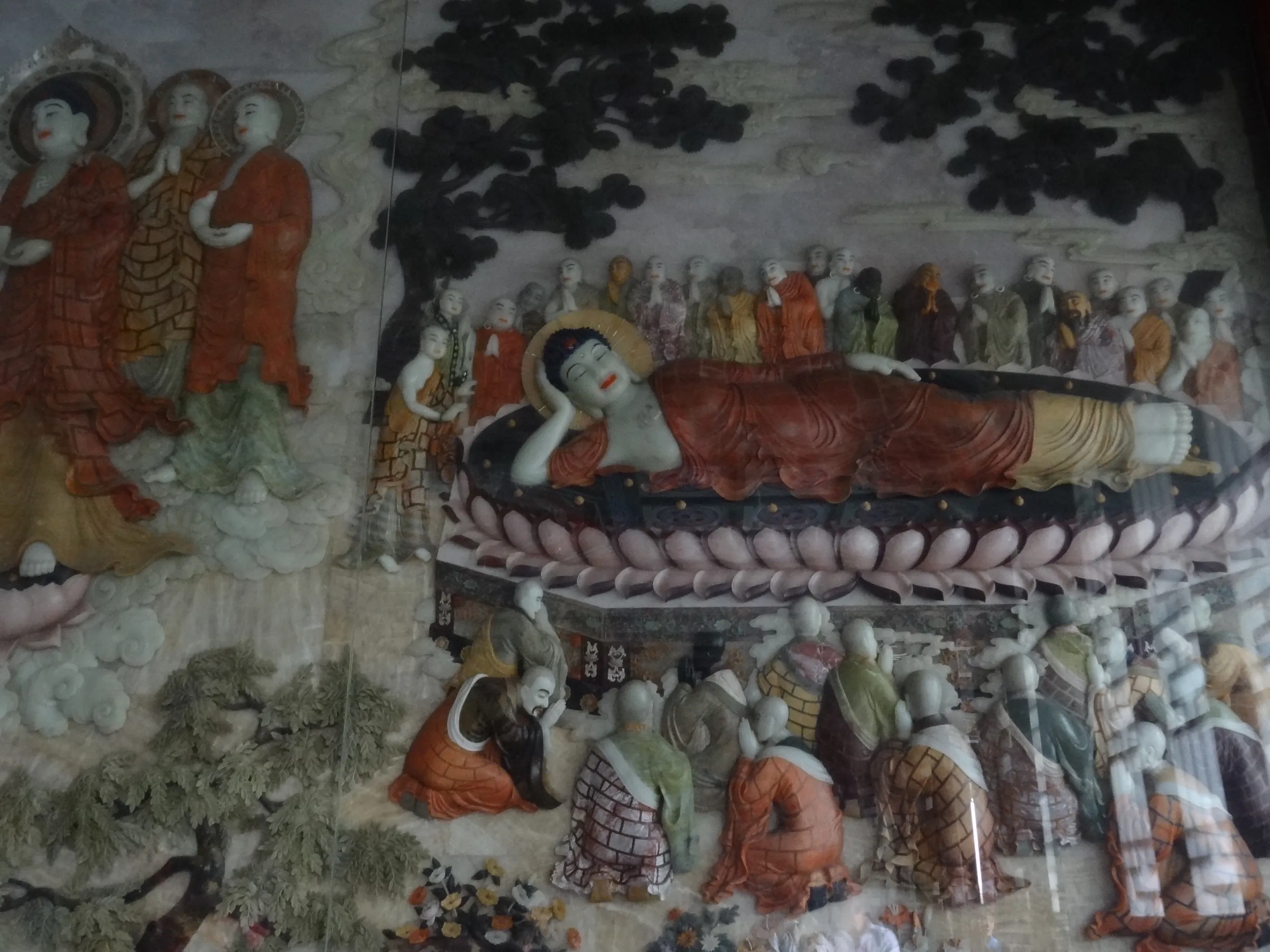 英語で解説するガイド