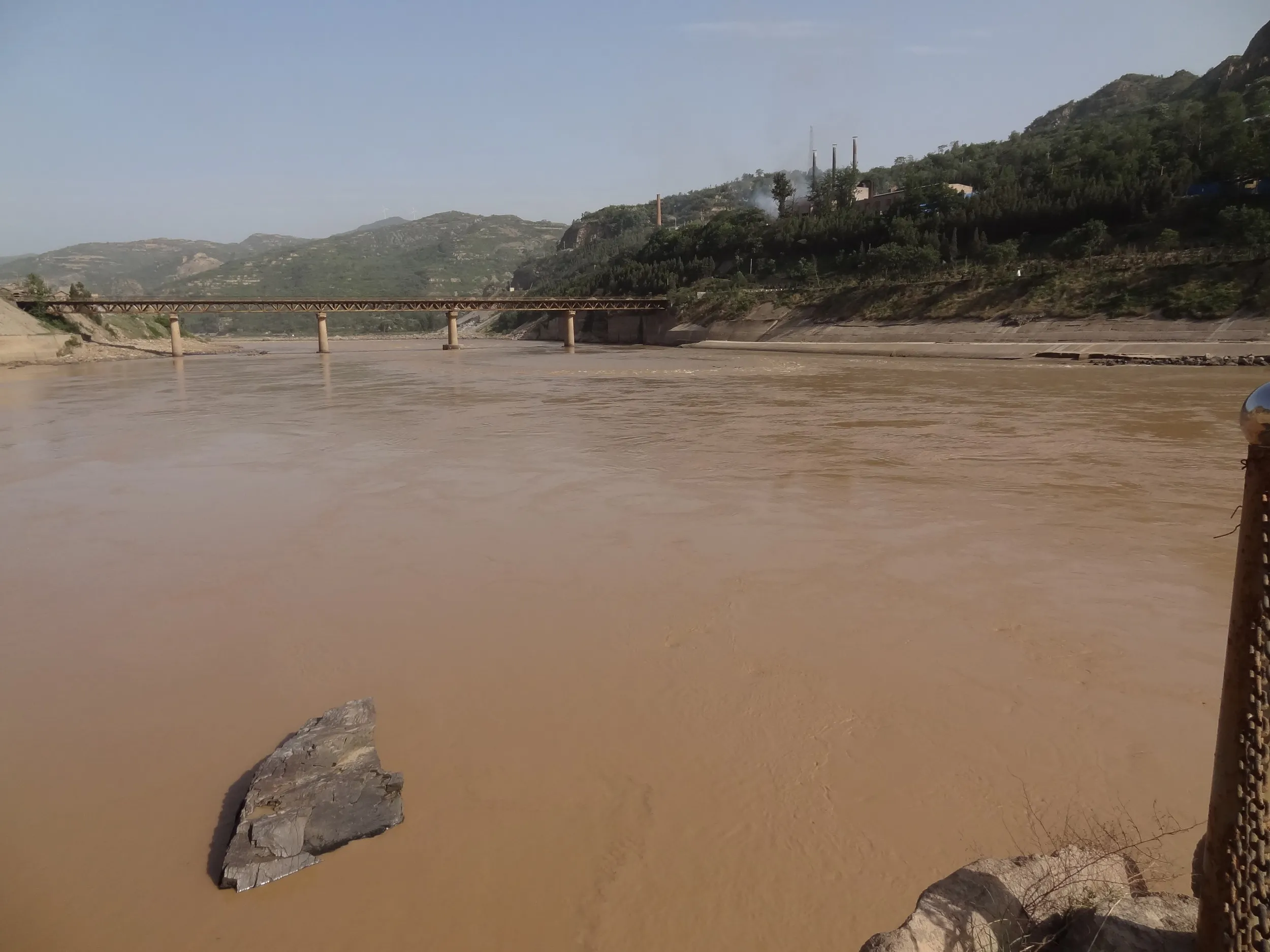 黄河にかかる橋