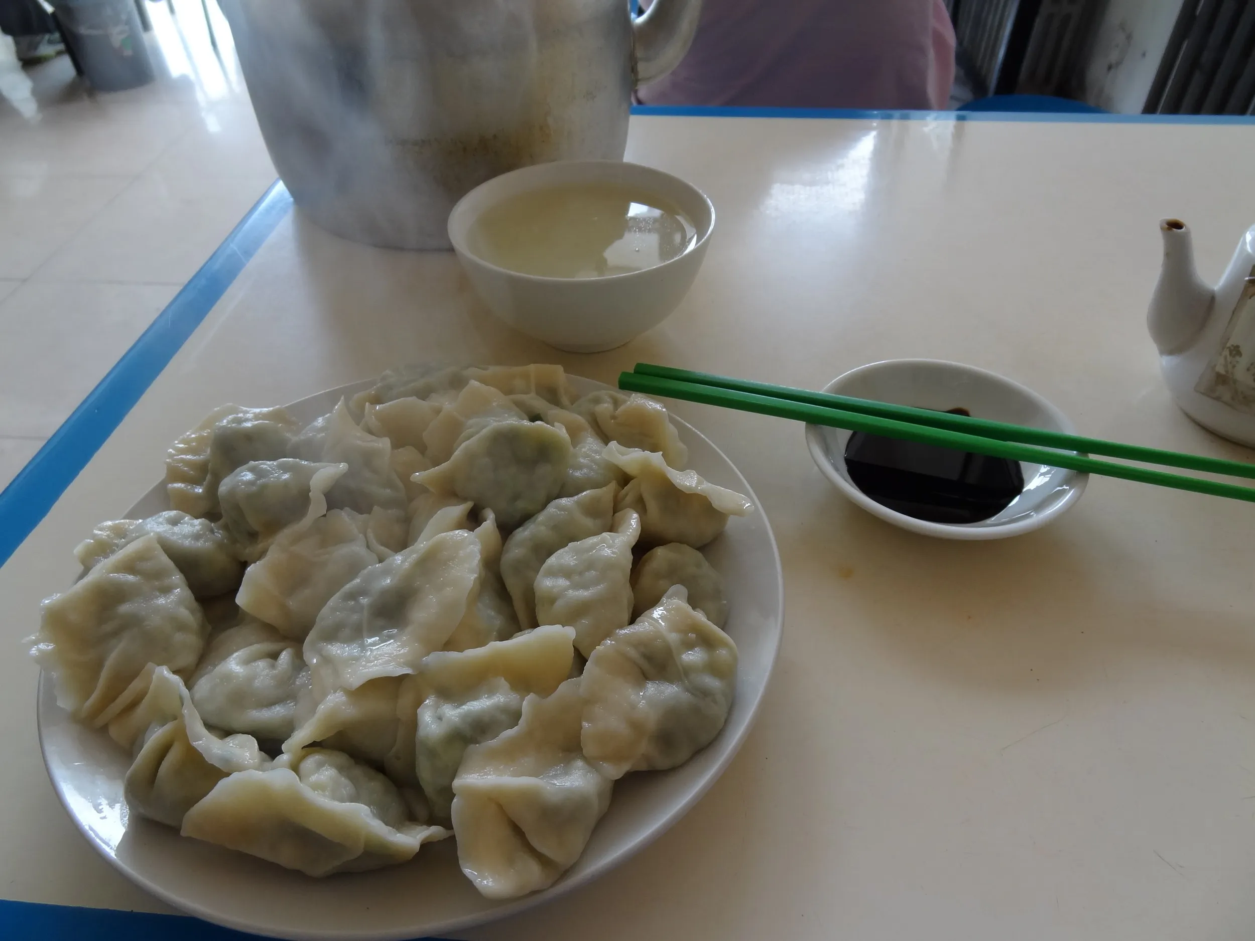 食堂で食べた野菜餃子