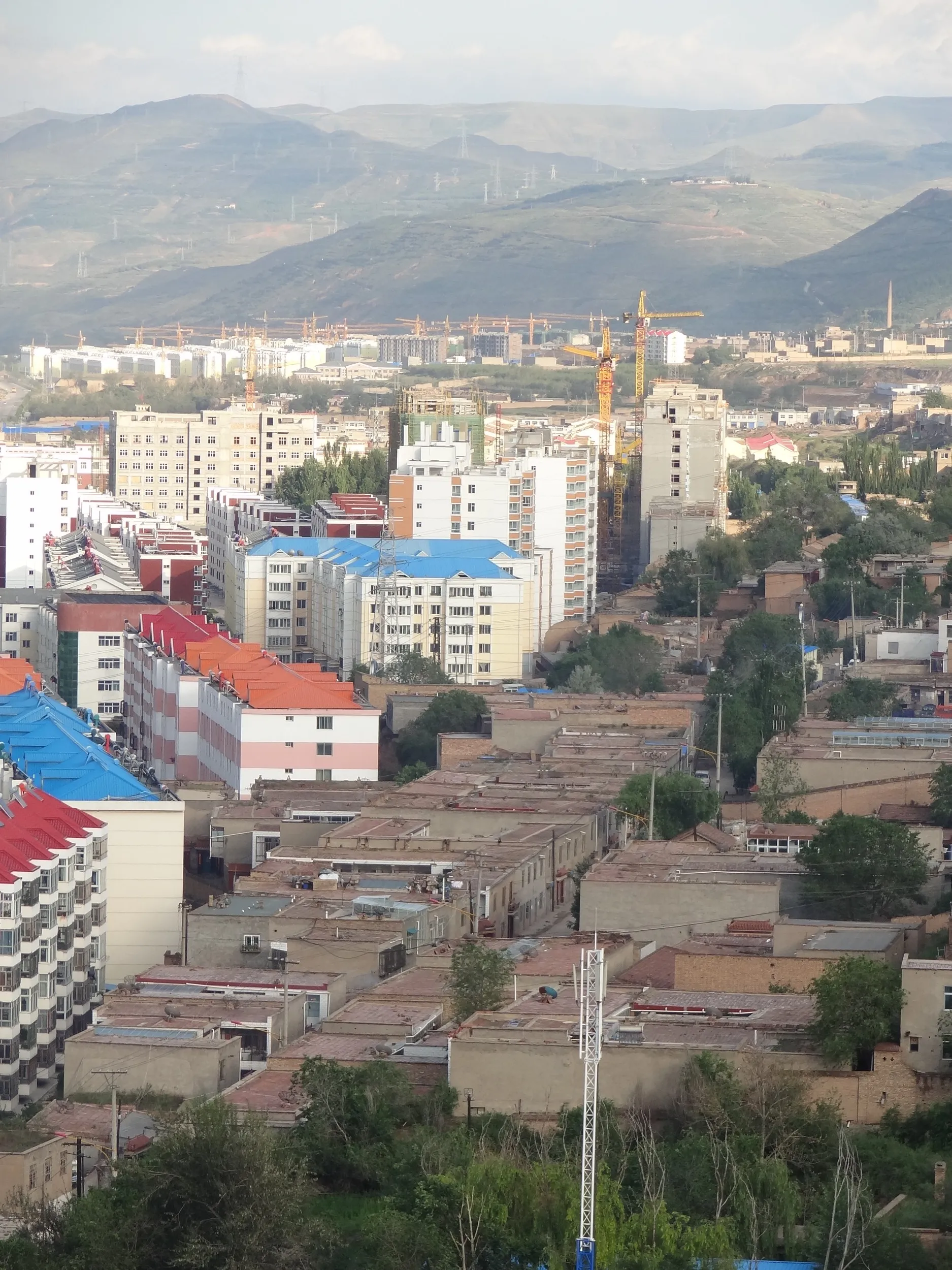 南山公園から見た西寧市