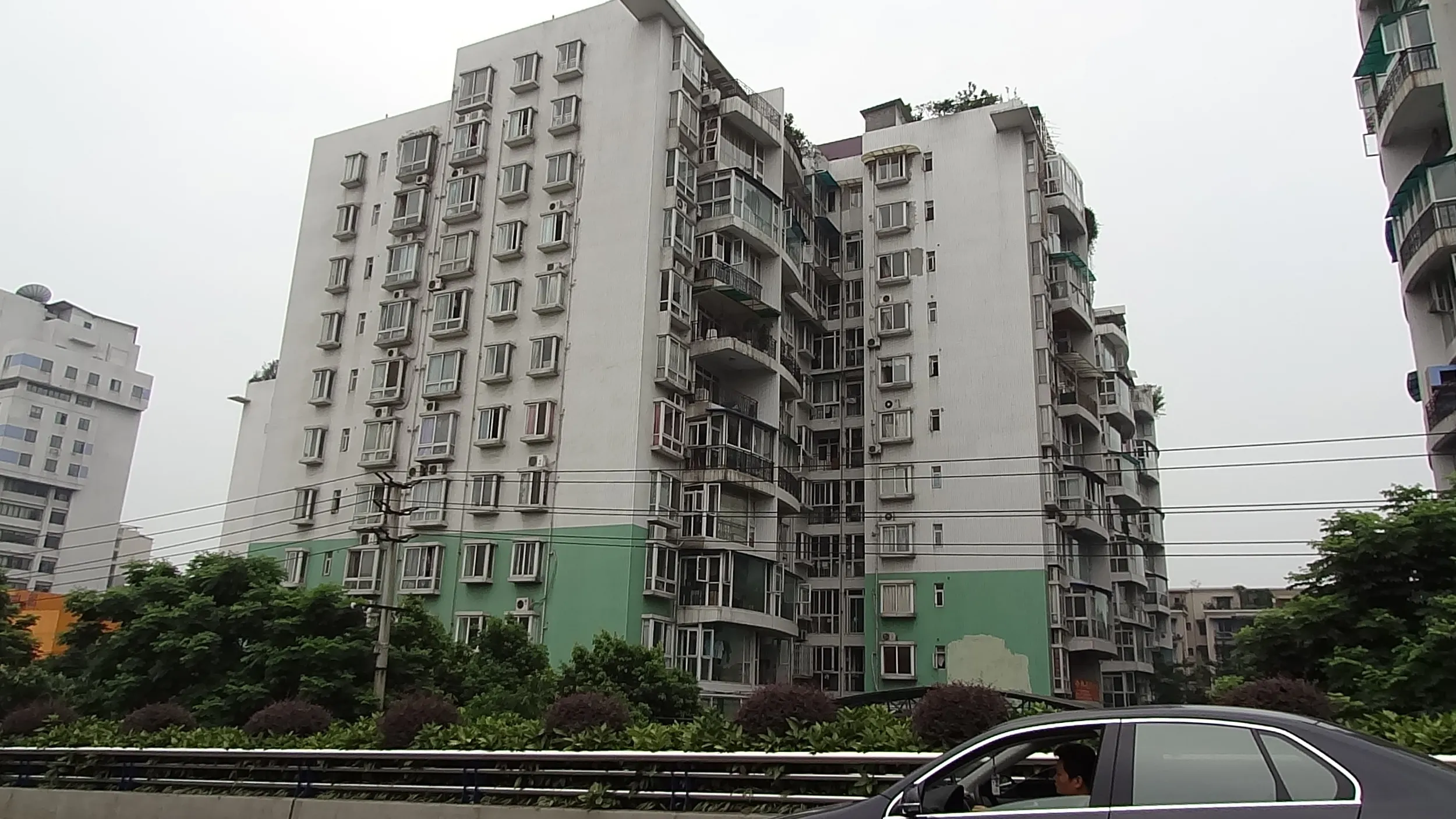 タクシーで武候祠へ移動