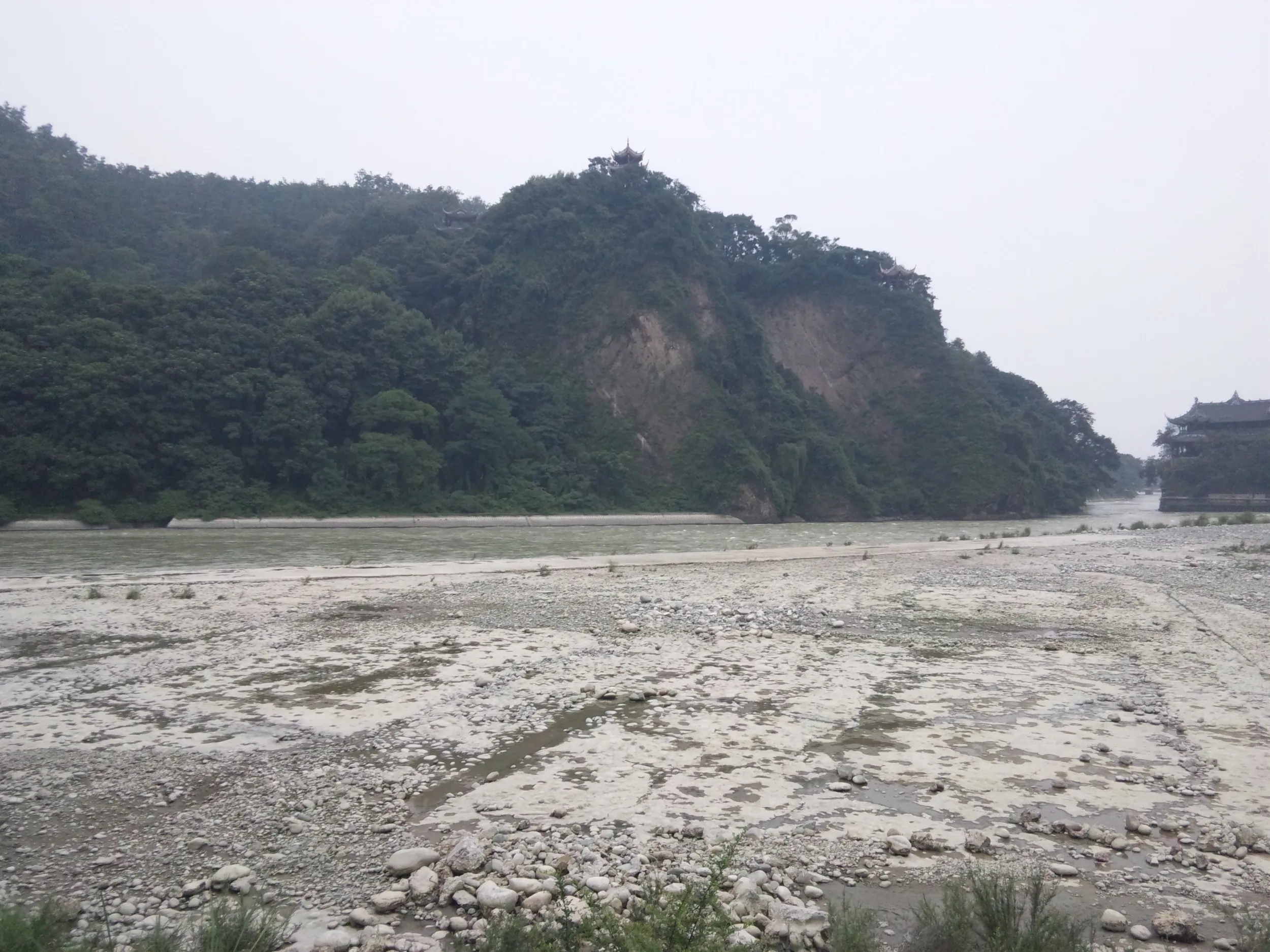 四川大地震の被災の跡？