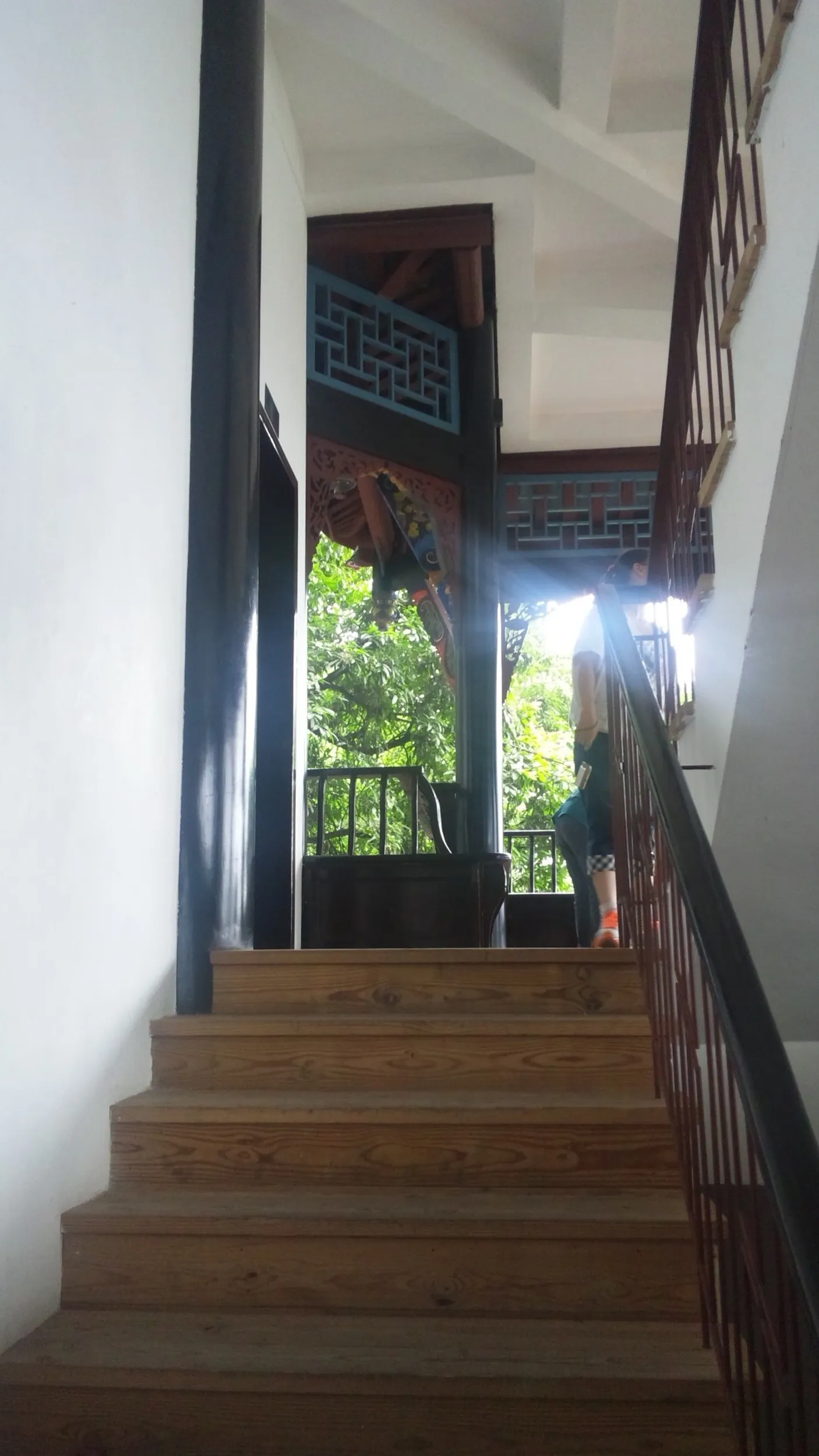 山の中へ行ける出入り口