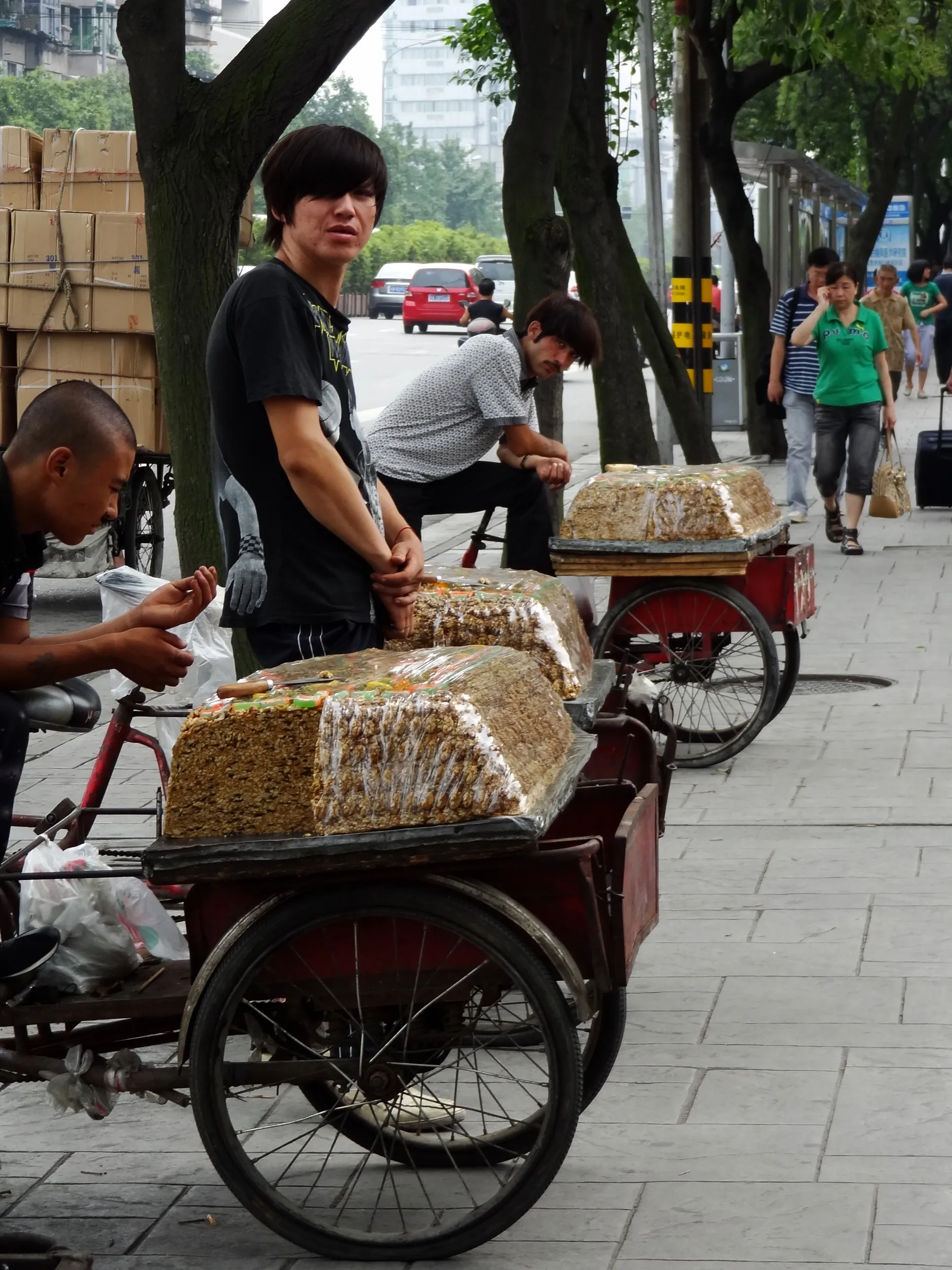 詐欺ケーキ売りの様子