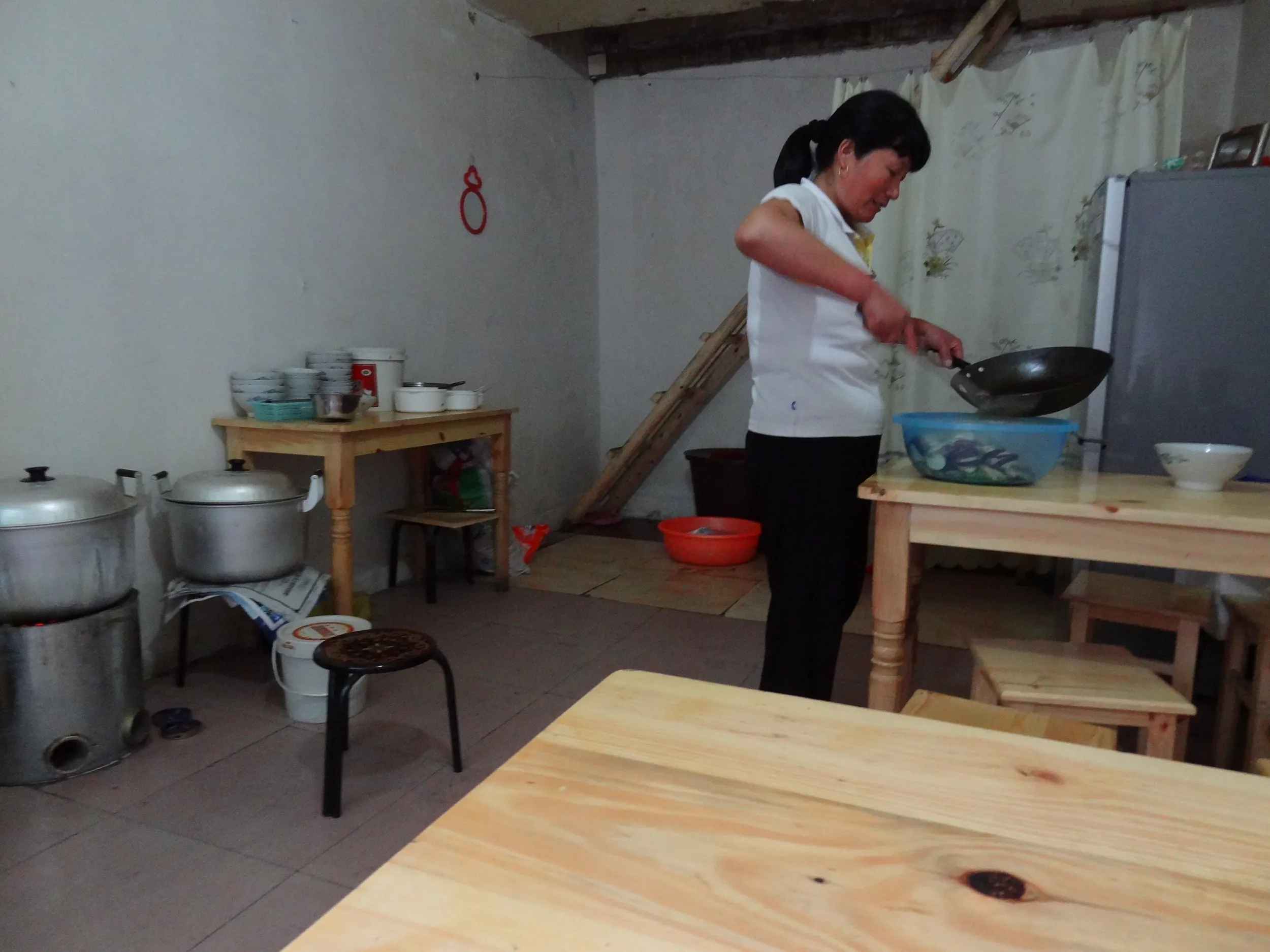 大理古城の小さな食堂