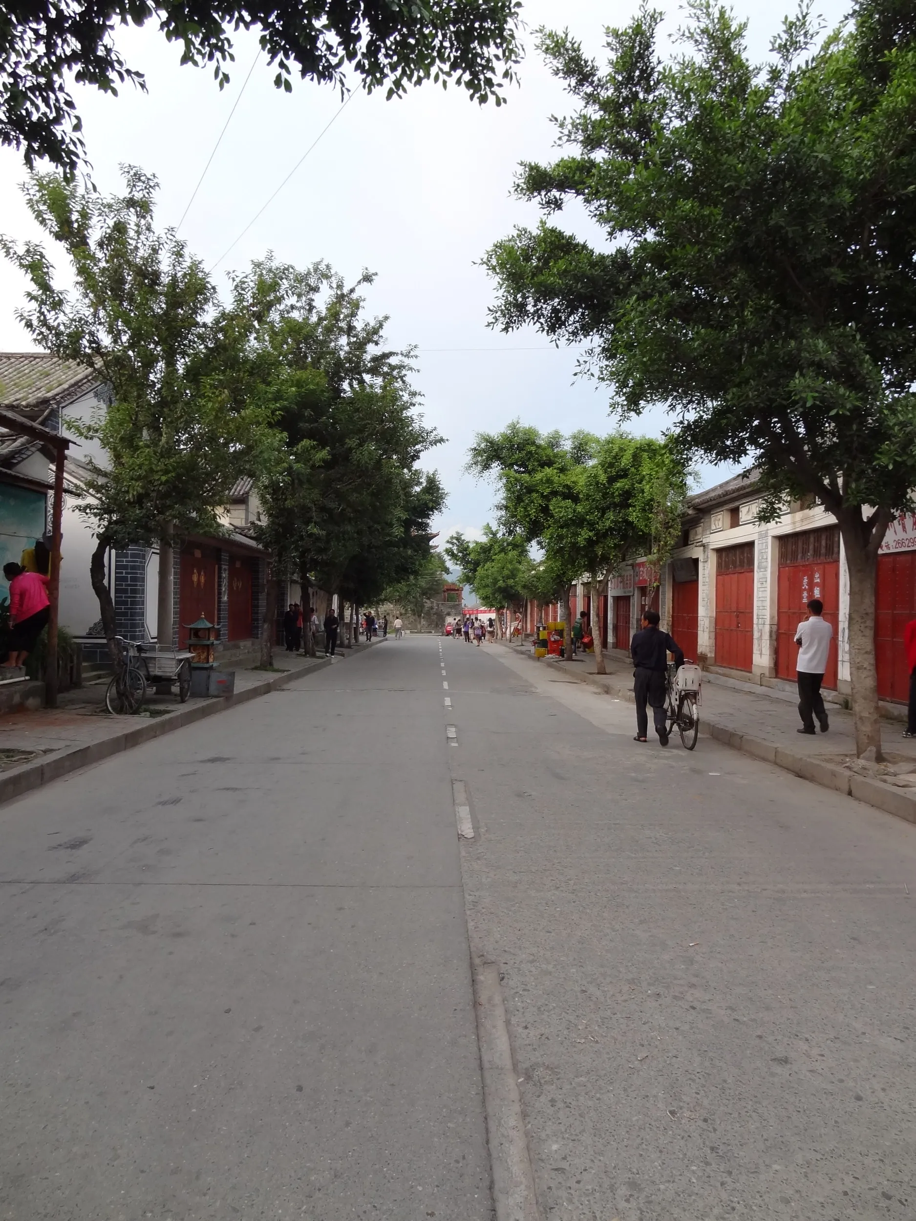 大理古城の大通り