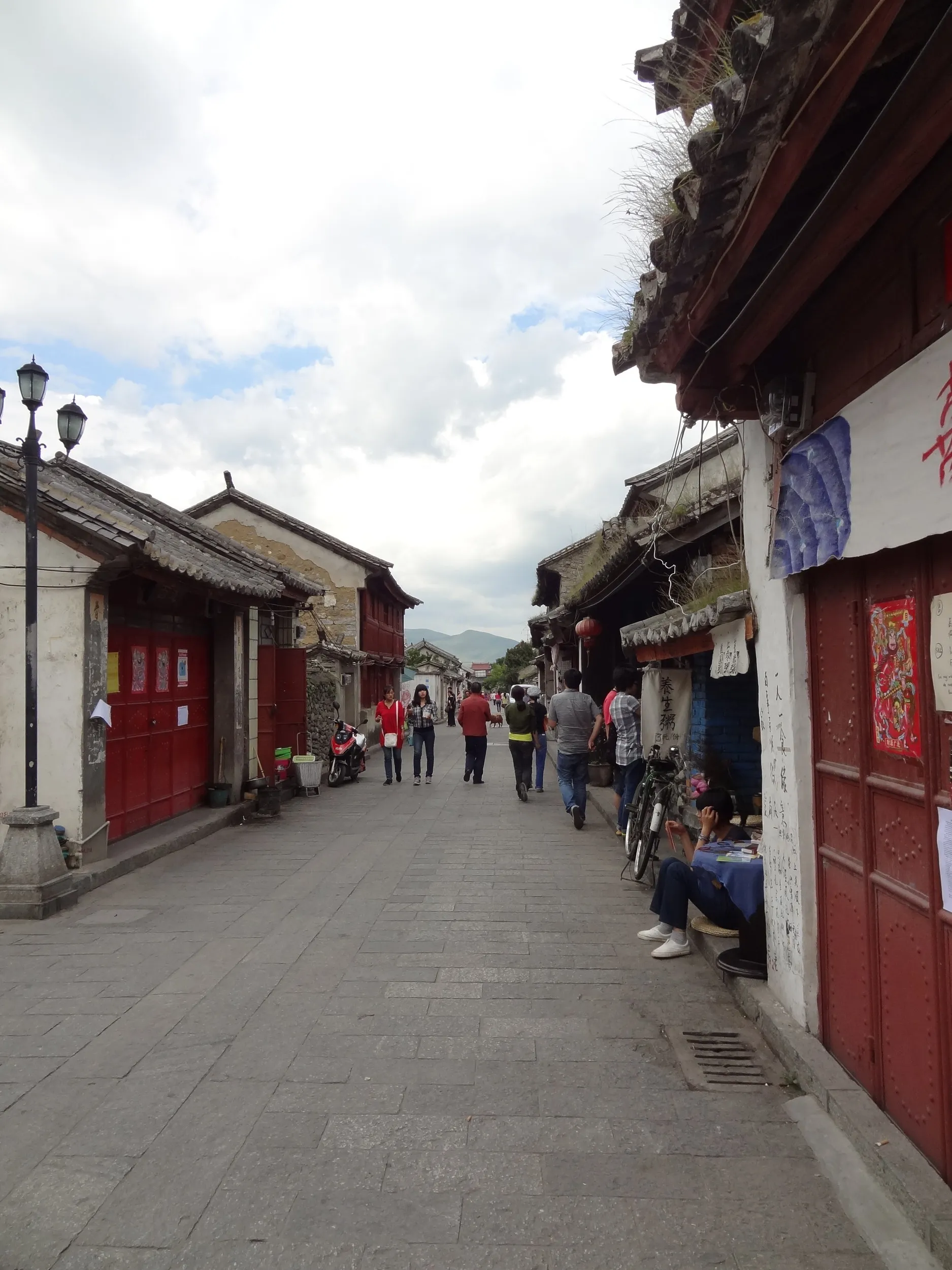 大理古城の玉洱路の風景