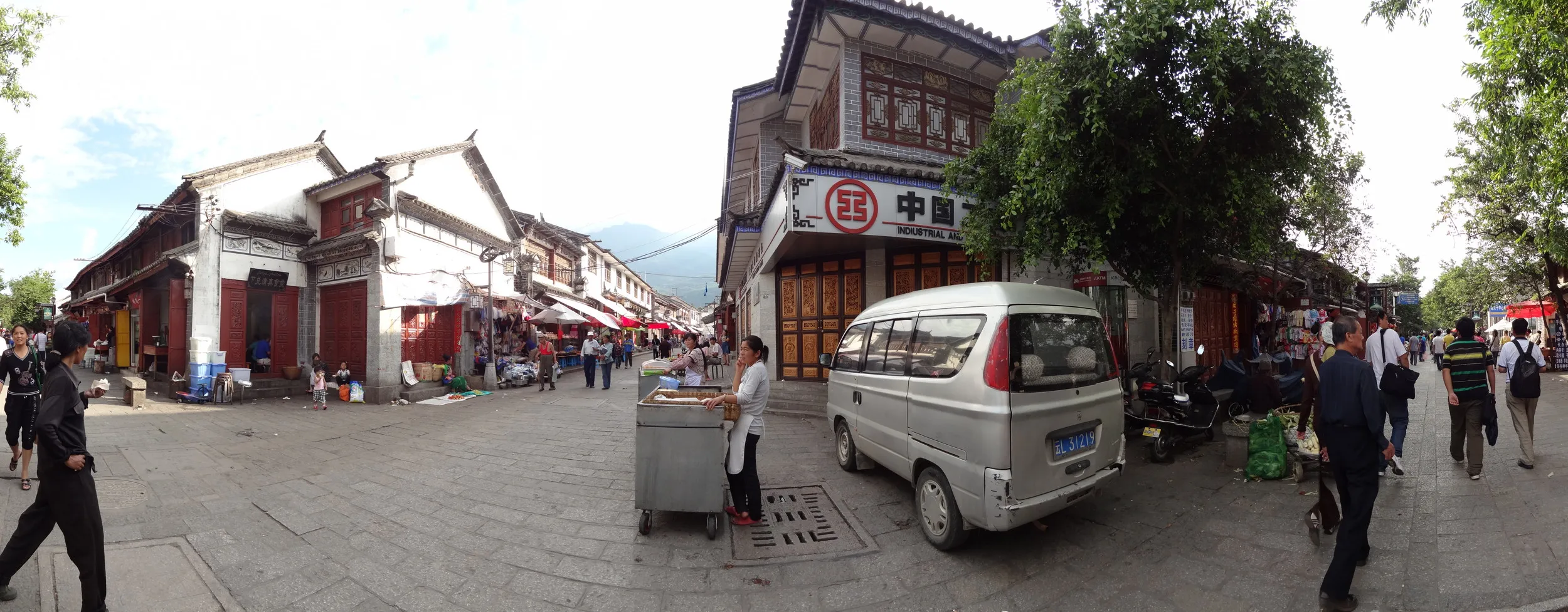 大理古城の復興路 パノラマ撮影