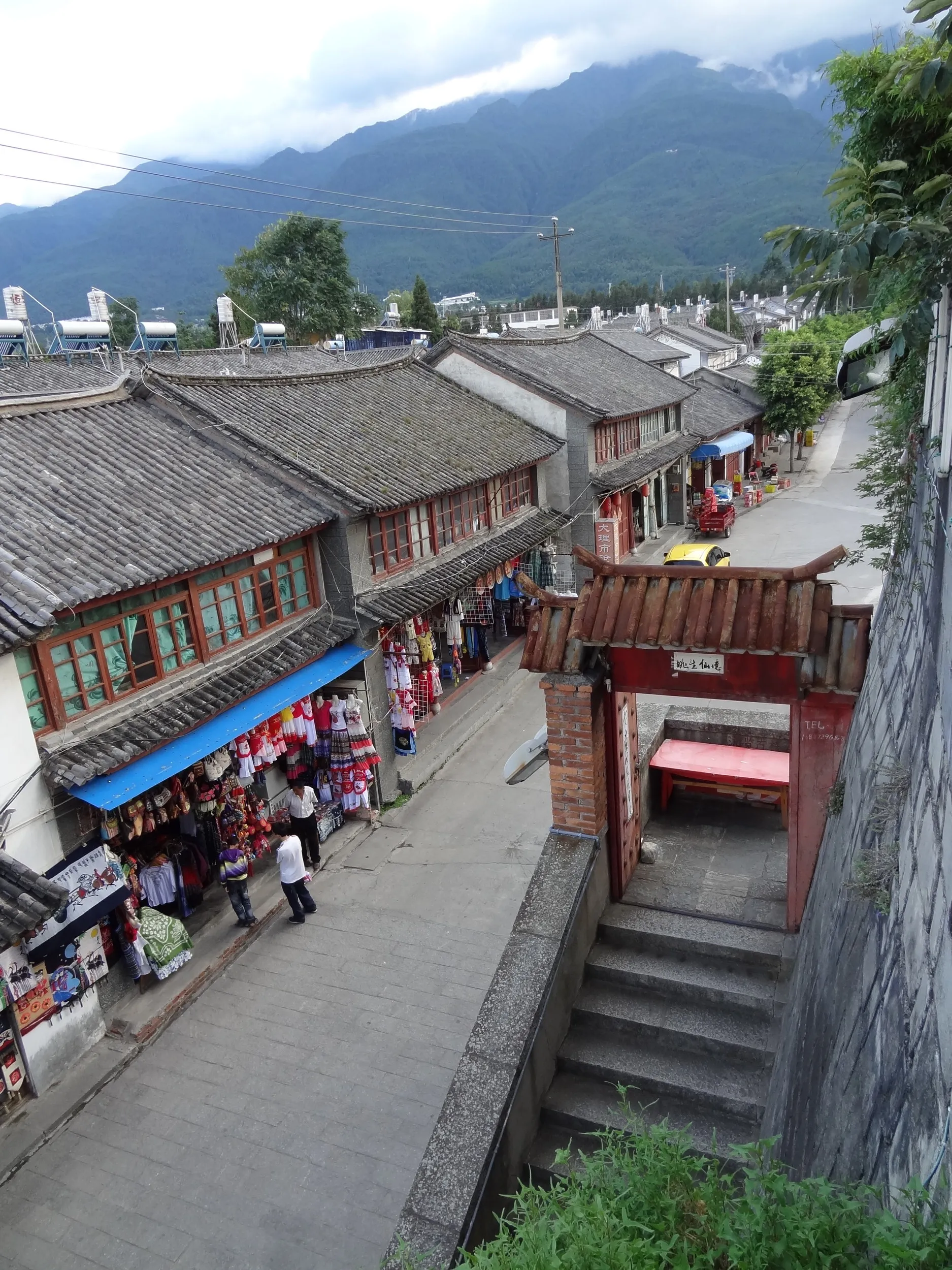 大理北古楼の南側の風景