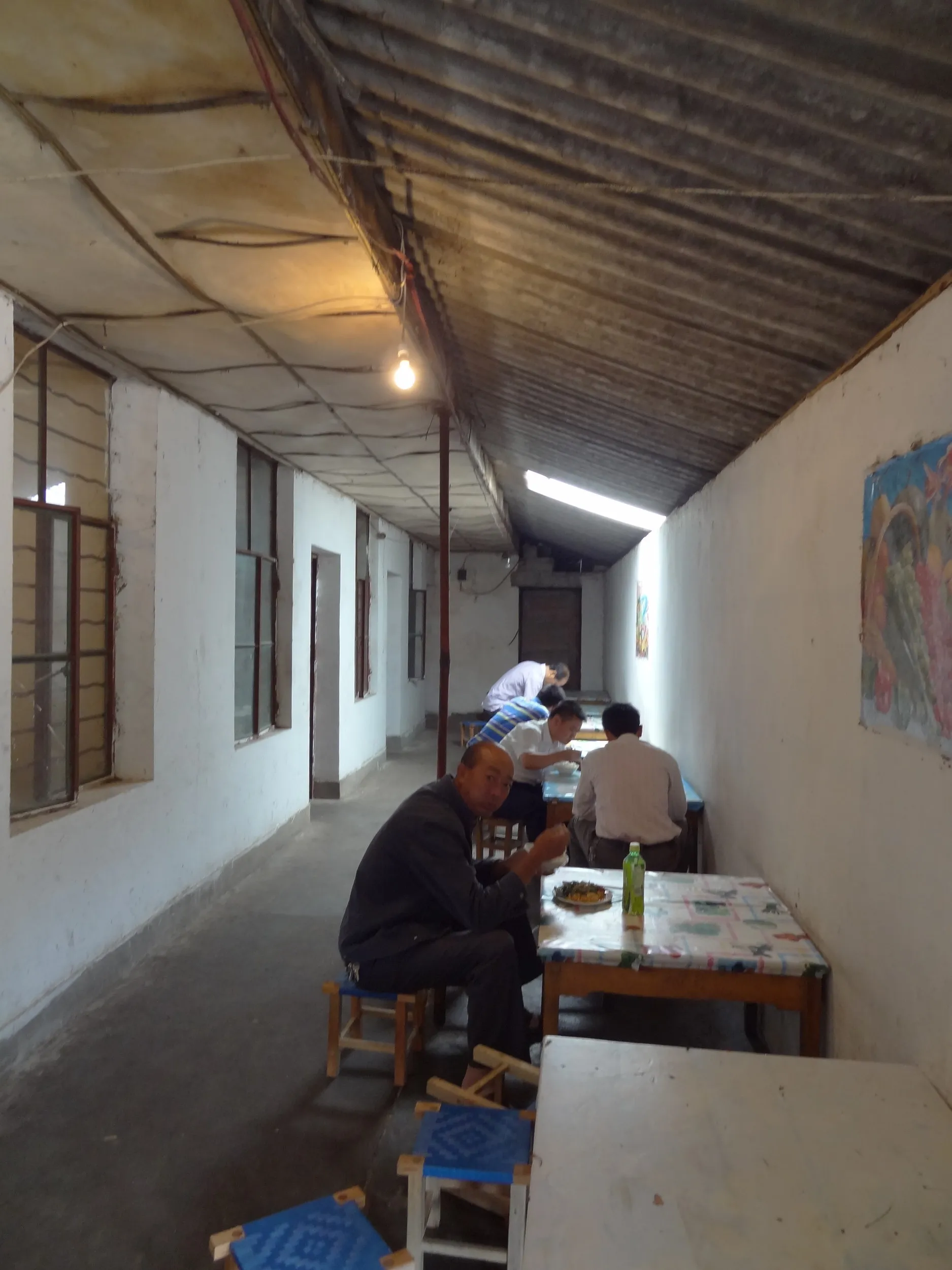 ドライブスルーの食堂