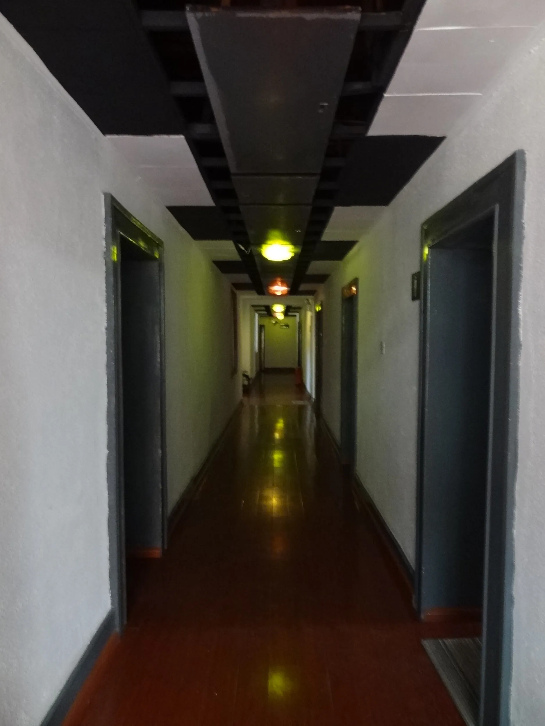 茶花国際青年旅舎(ユースホステル)の通路