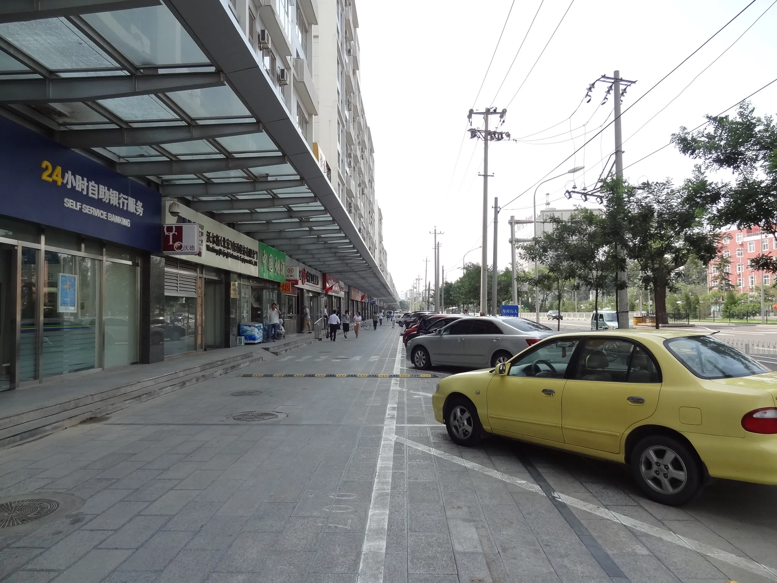 高梁橋斜街の建設銀行がある付近の風景