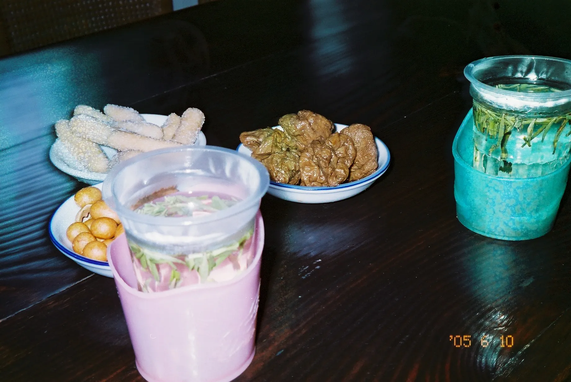 蘇州観光＠拙政園で二胡の演奏を聞く時にでるおつまみ