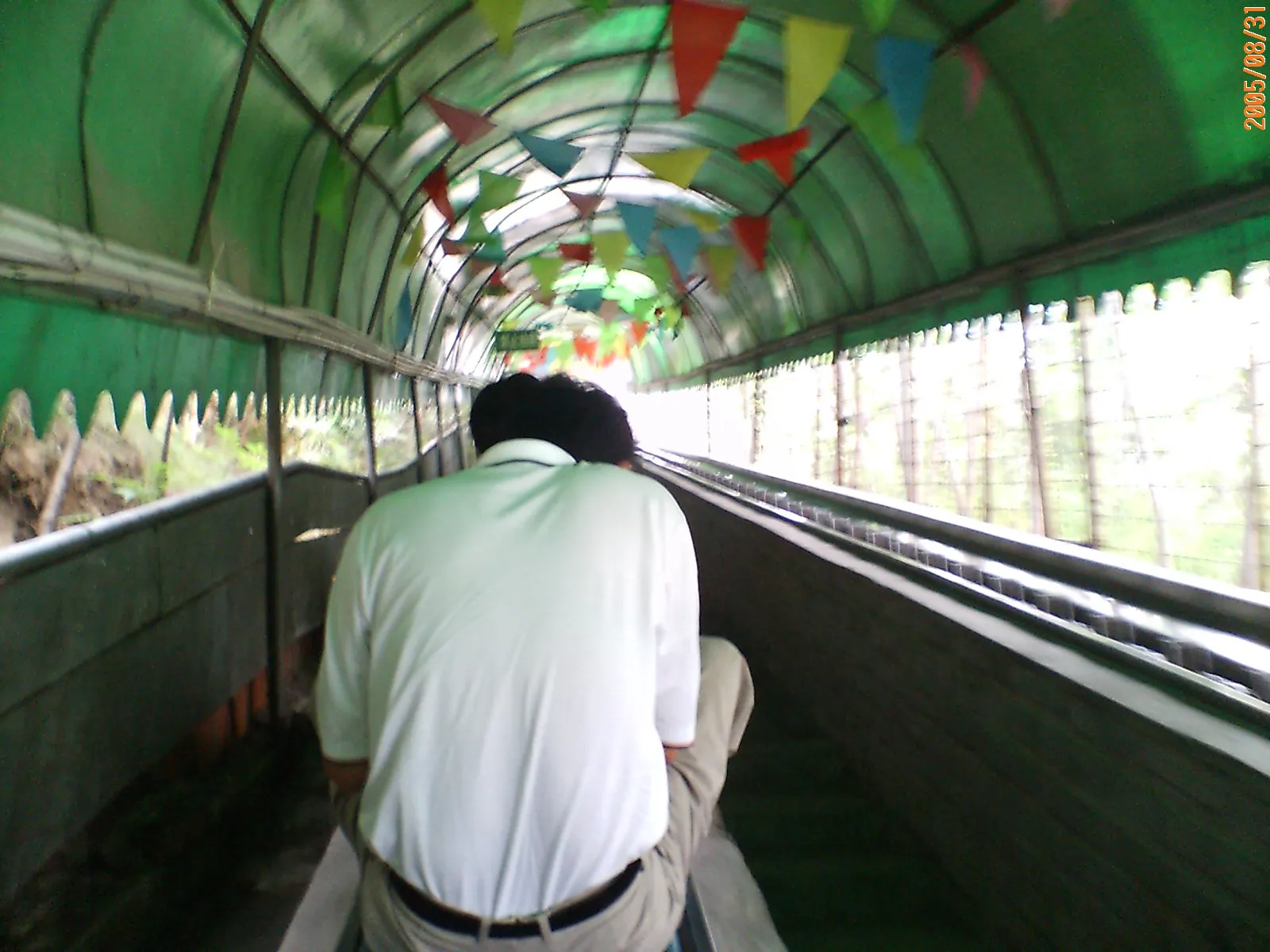 遊園地レベルのベルトコンベアー