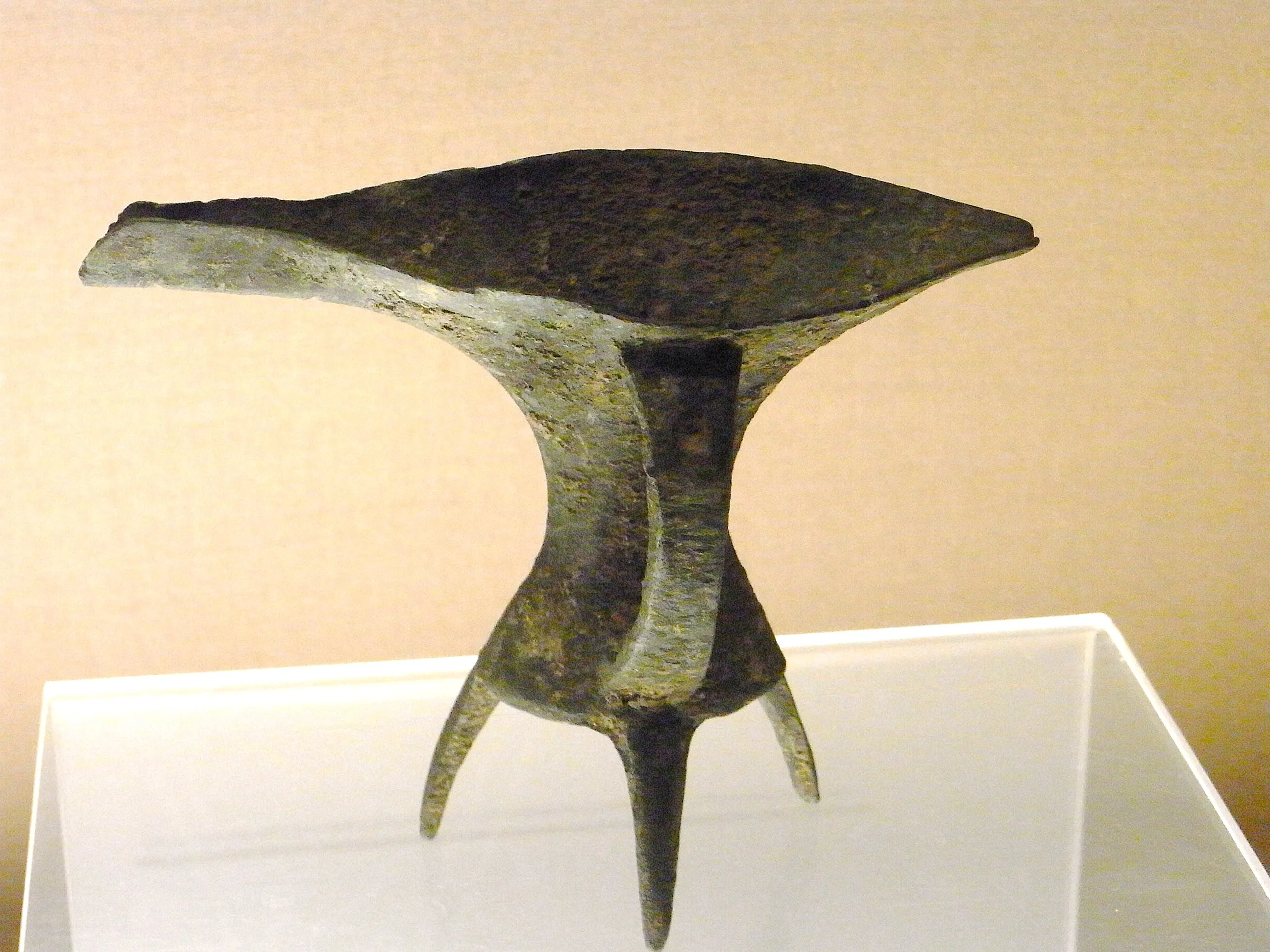 夏代の青銅器 管流爵