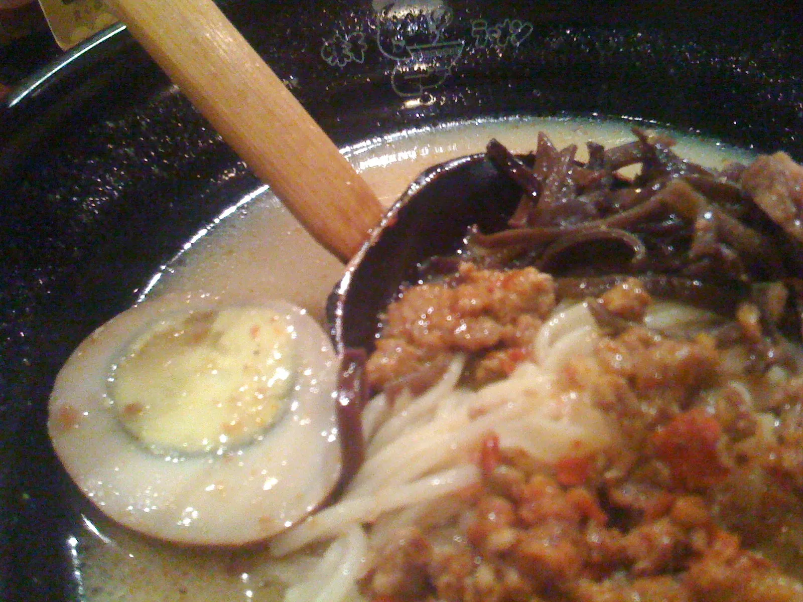 上海の南京東路にある味千ラーメン