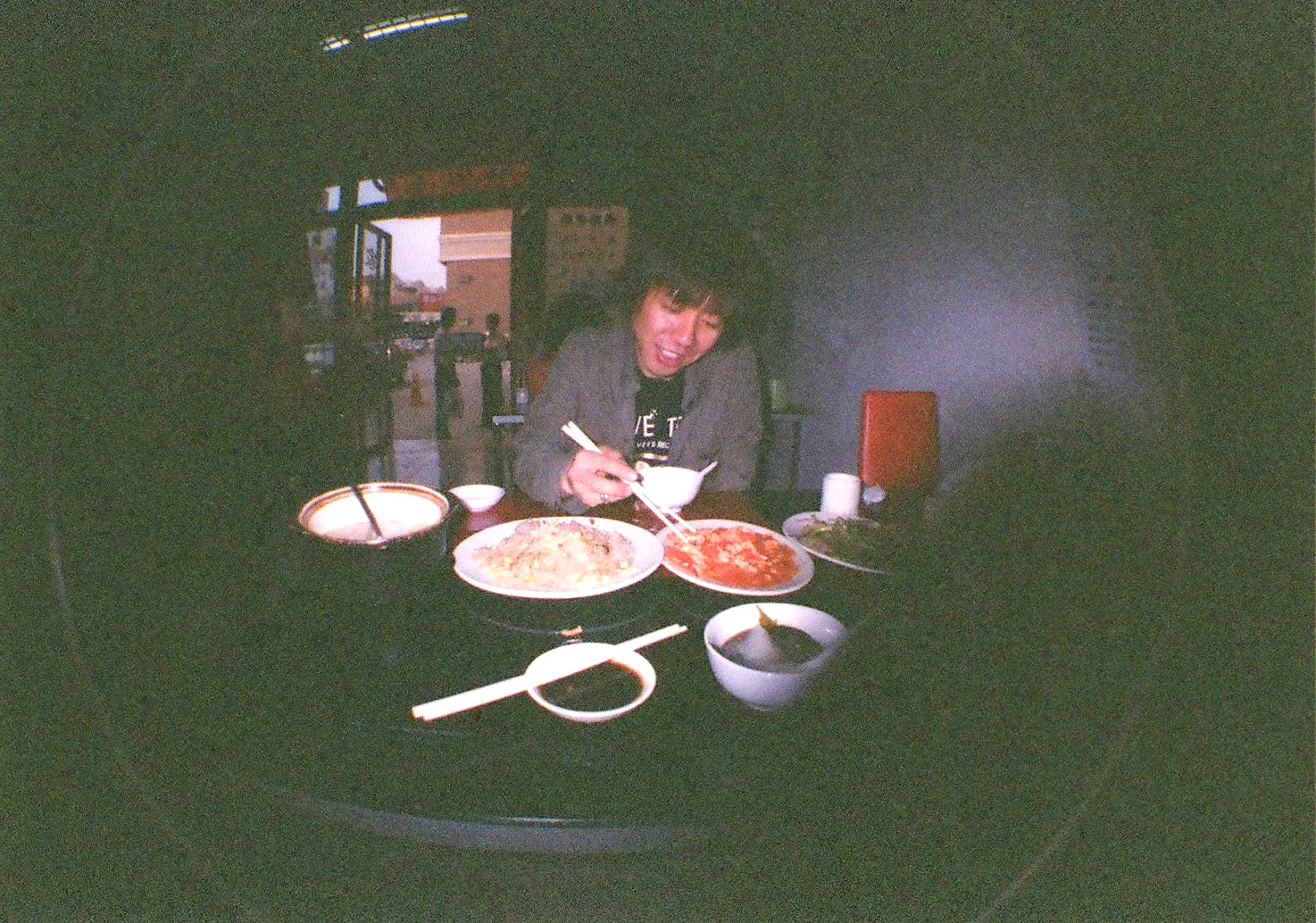 ウイグル族の食堂での夜ご飯