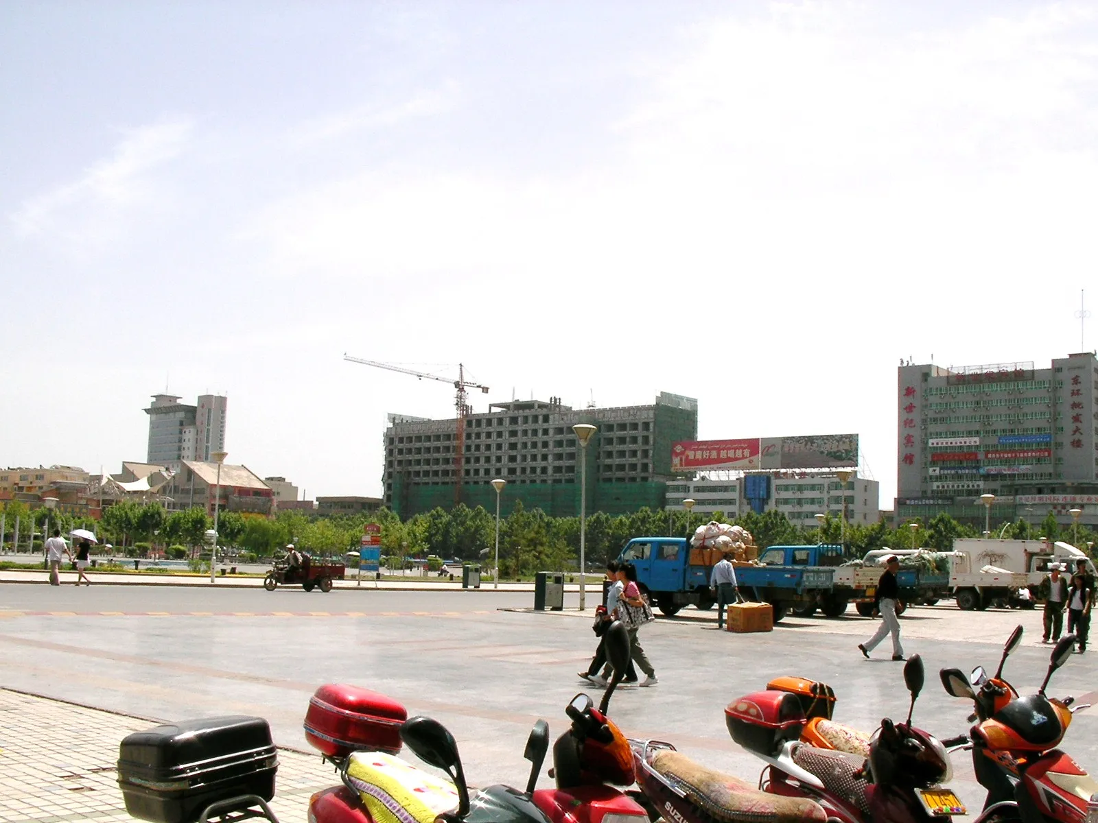 アクスの中心にある広場や商店街