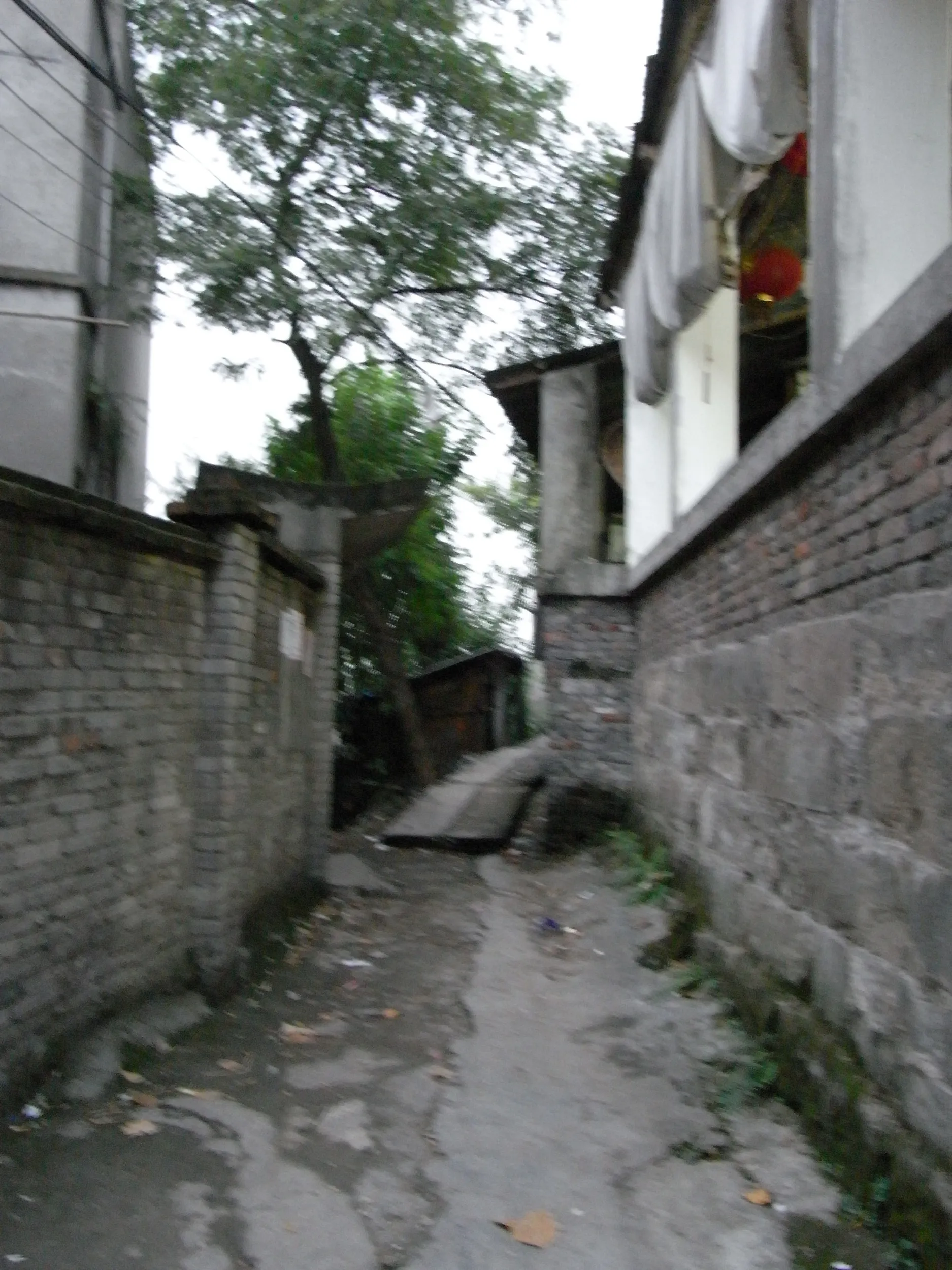 重慶の日常風景 坂と階段