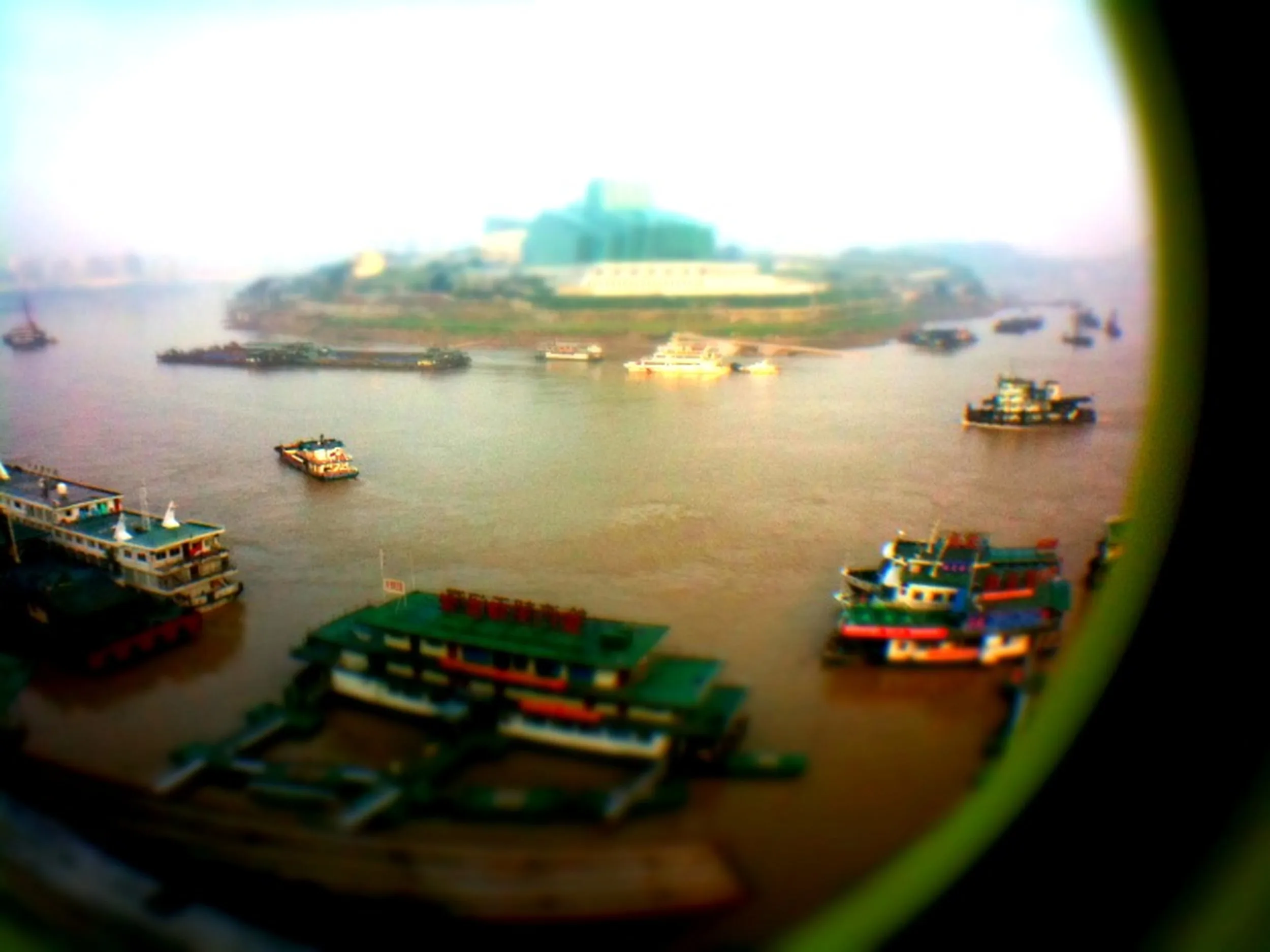 Tilt shiftアプリでのミニチュア写真