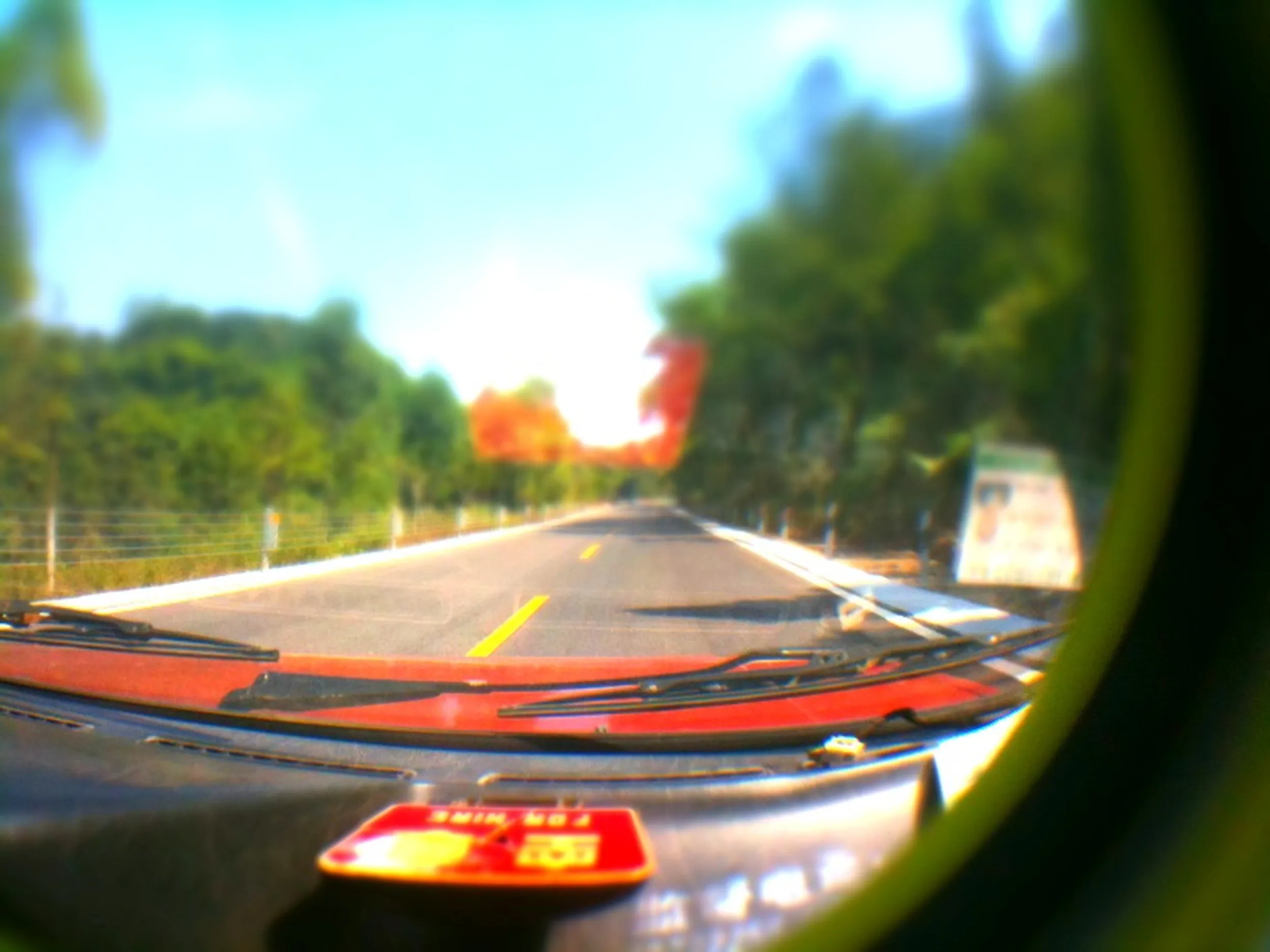 宝頂山へ向かうタクシー車窓