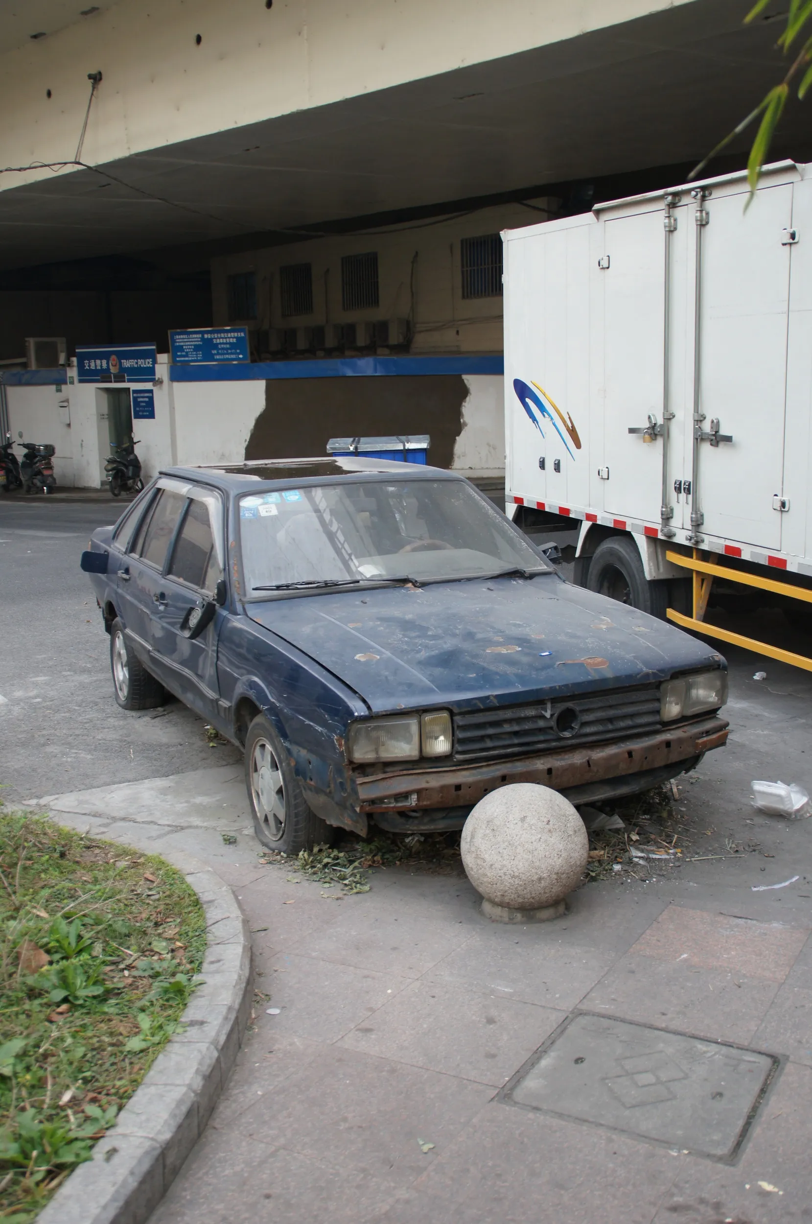 新閘路駅のユースホステル付近の風景
