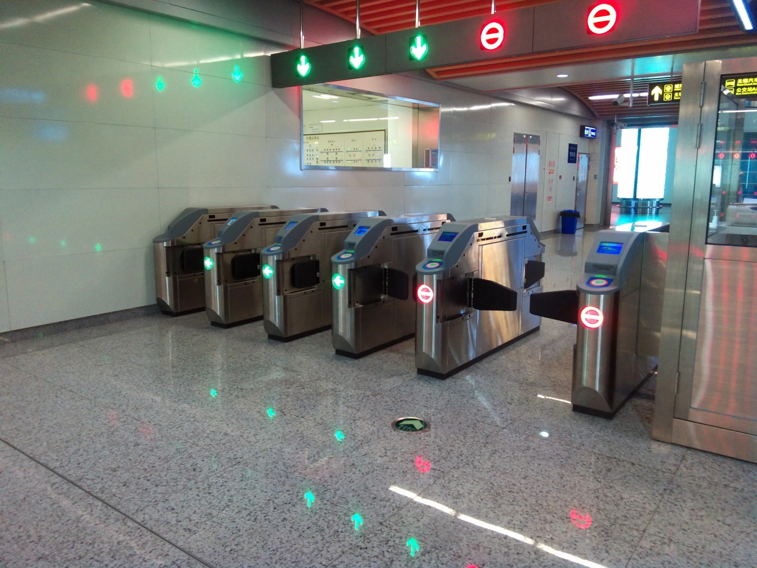 無錫駅の地下鉄乗り場