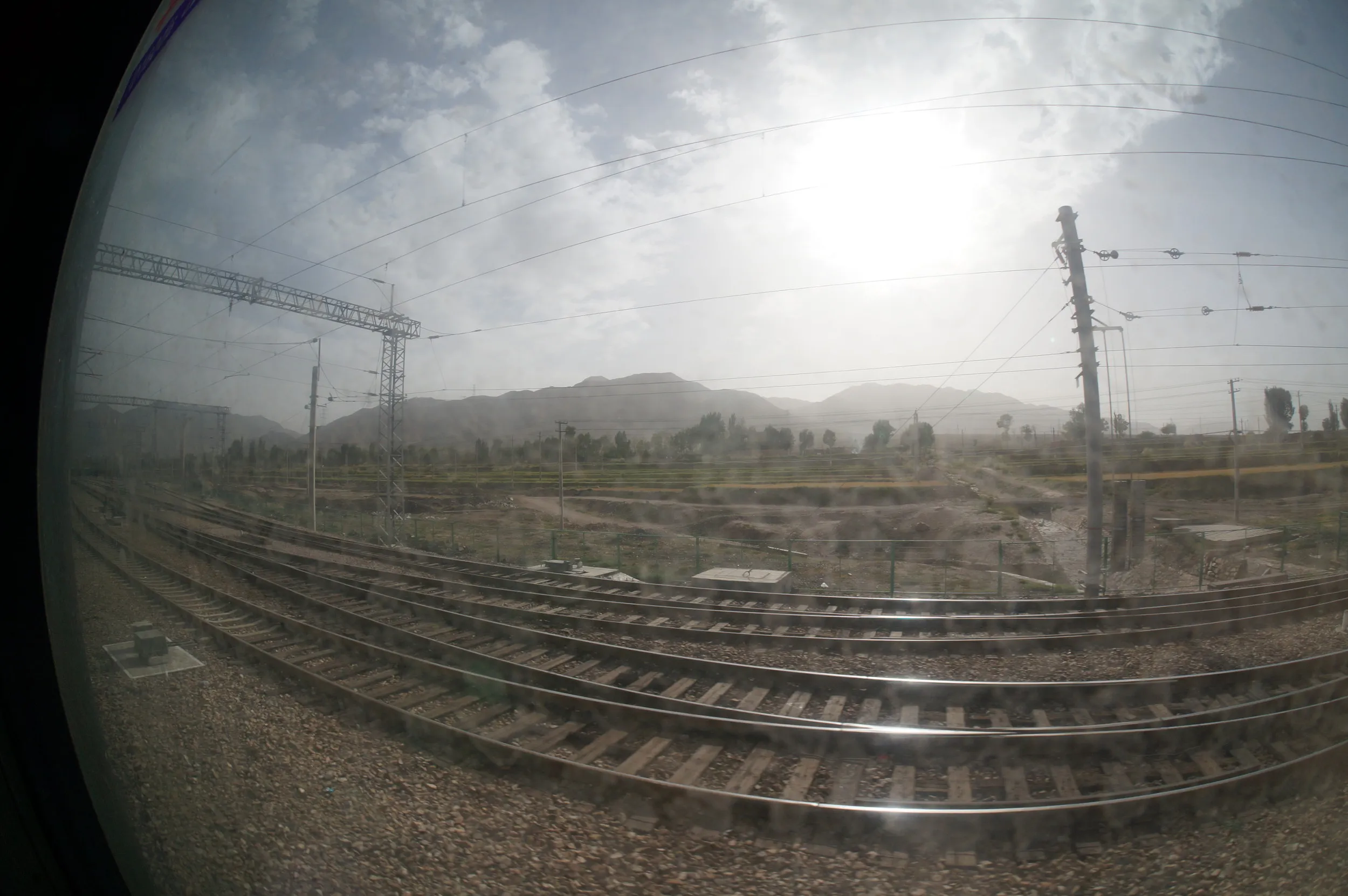 金昌駅のホーム