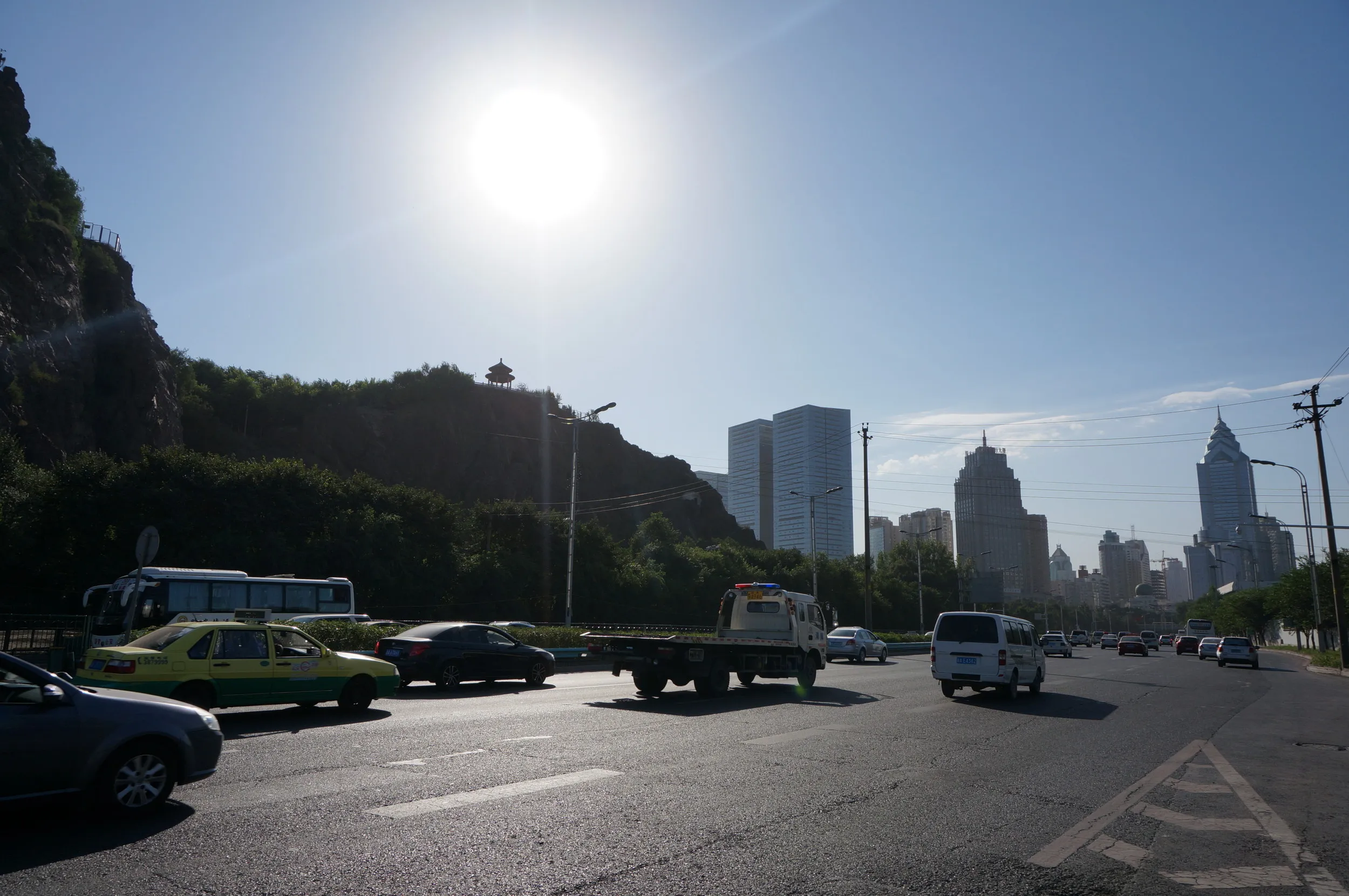 紅山公園へ向けて出発