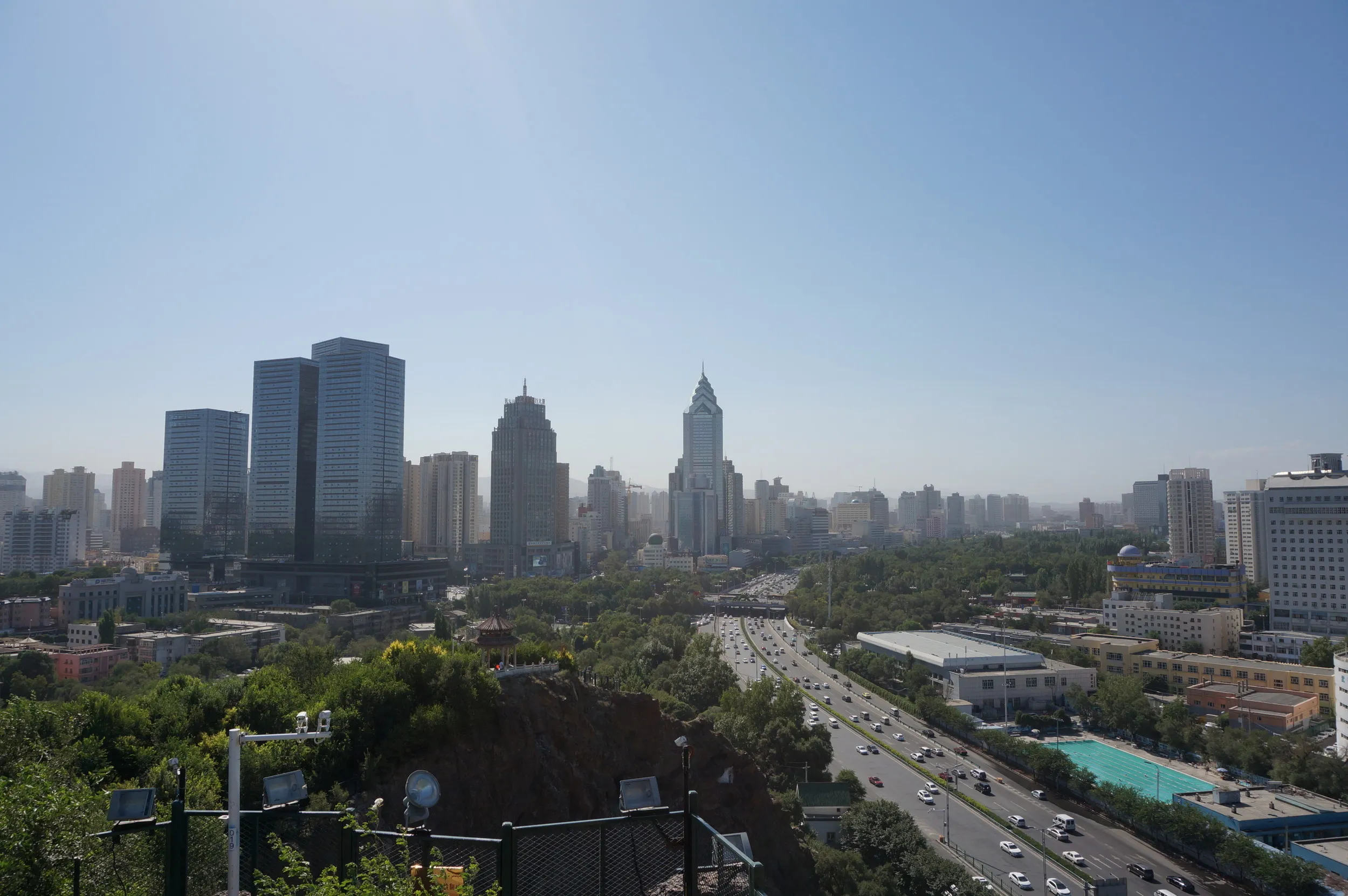 紅山塔付近から市内を一望