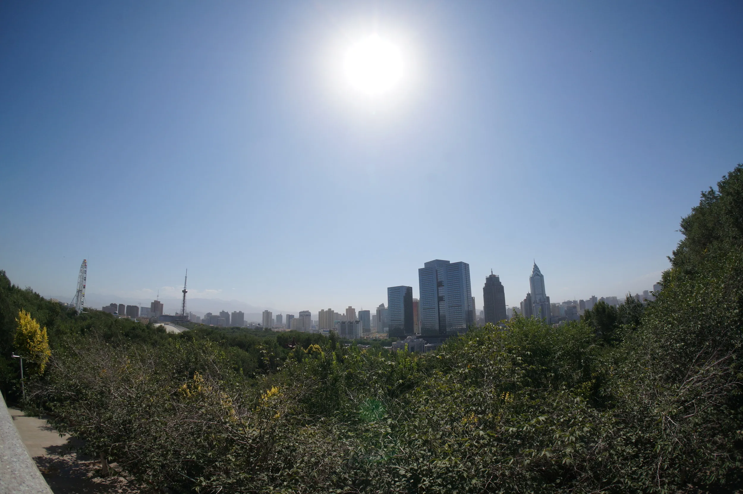 紅山公園を散歩しつつ観光