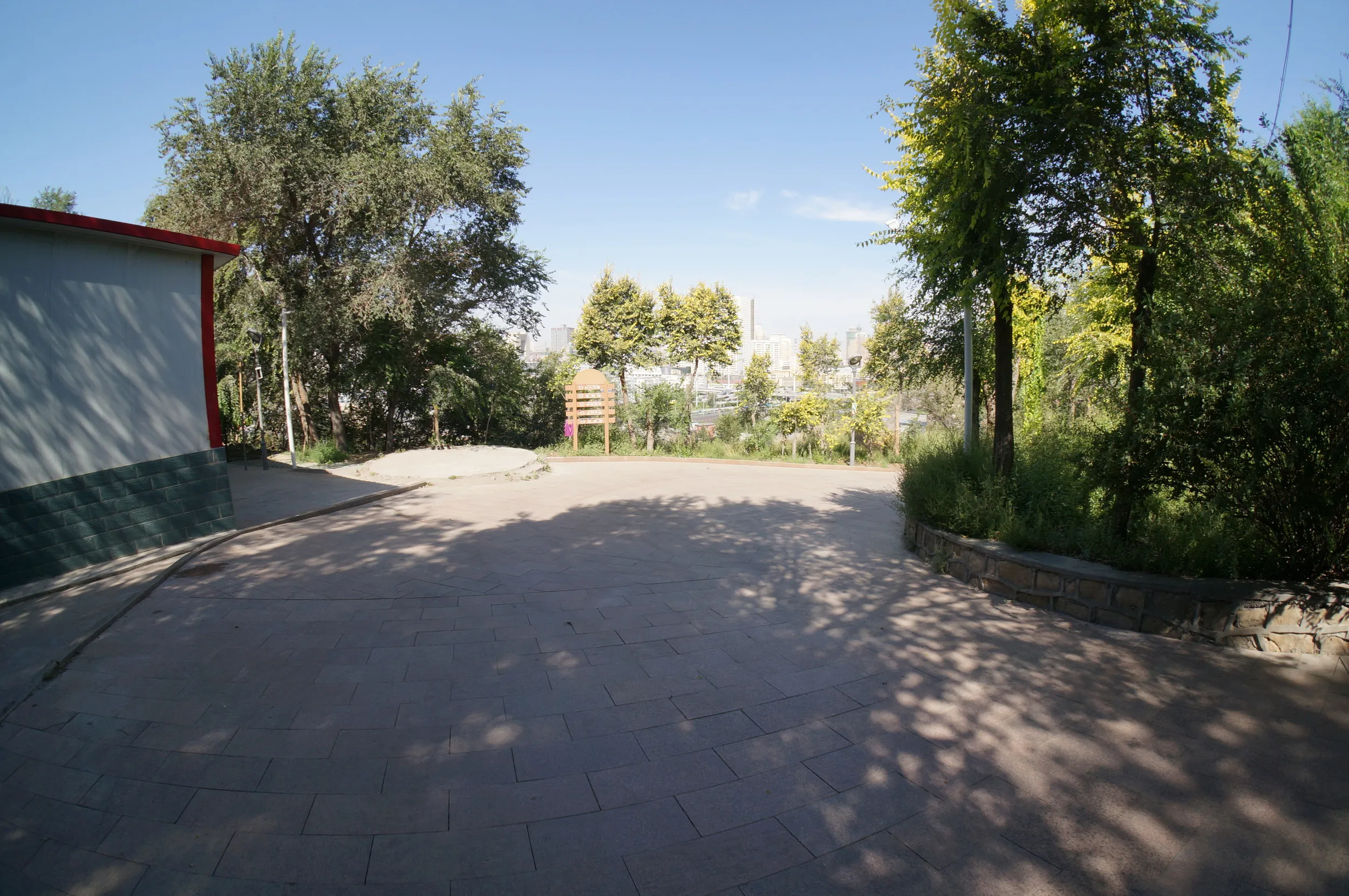 紅山公園を散歩しつつ観光