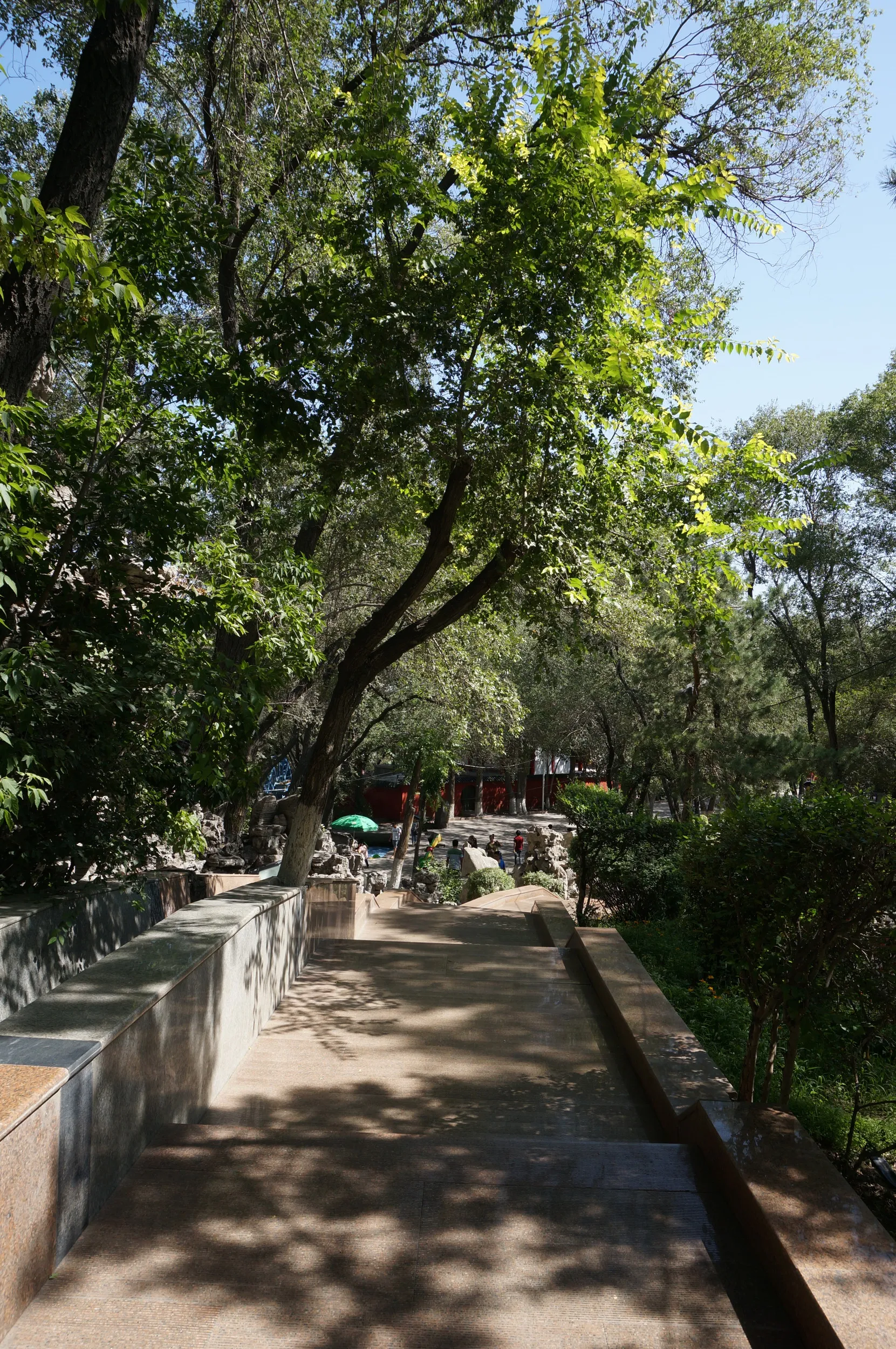 紅山公園を散歩しつつ観光
