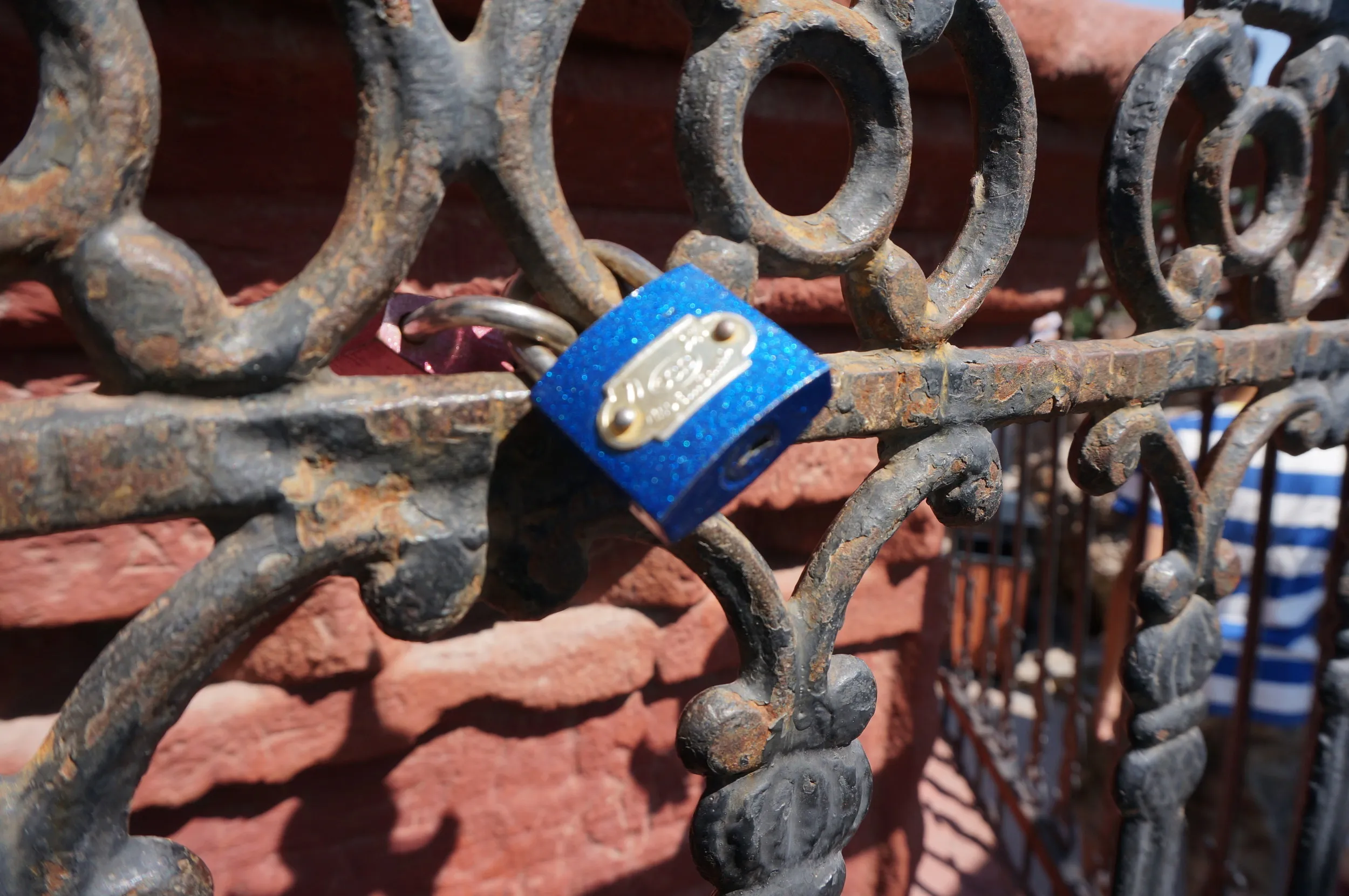 紅山塔に掛けられた愛の南京錠