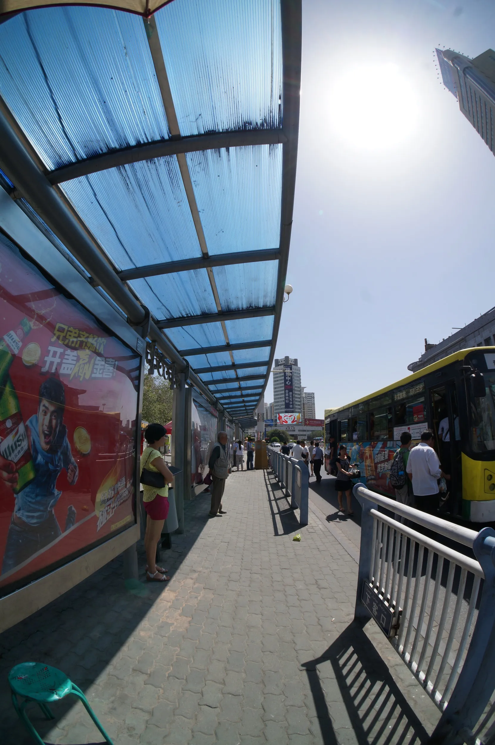 友好北路へ向かう