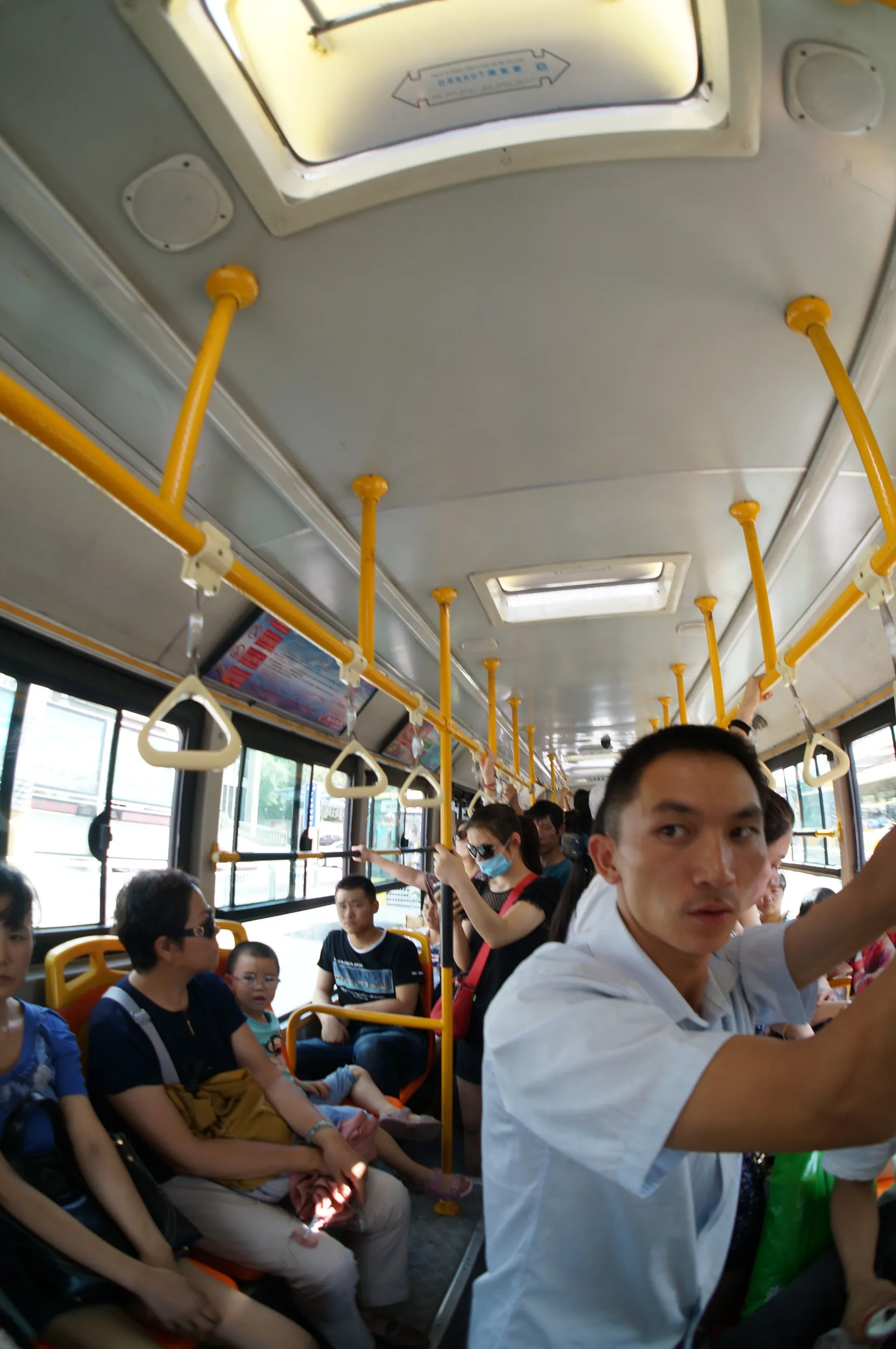 友好北路へ向かう