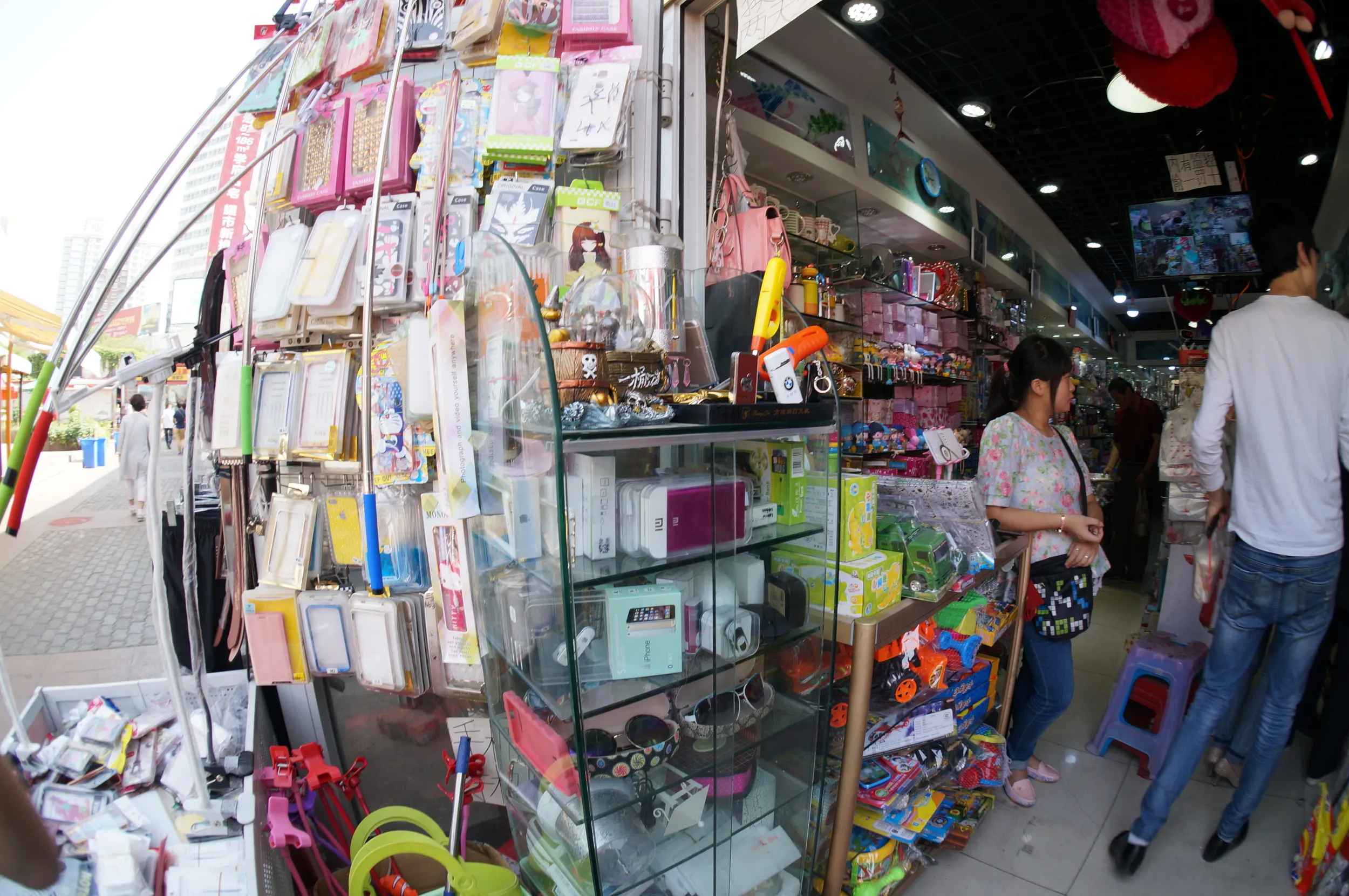 紅山の地下商店街