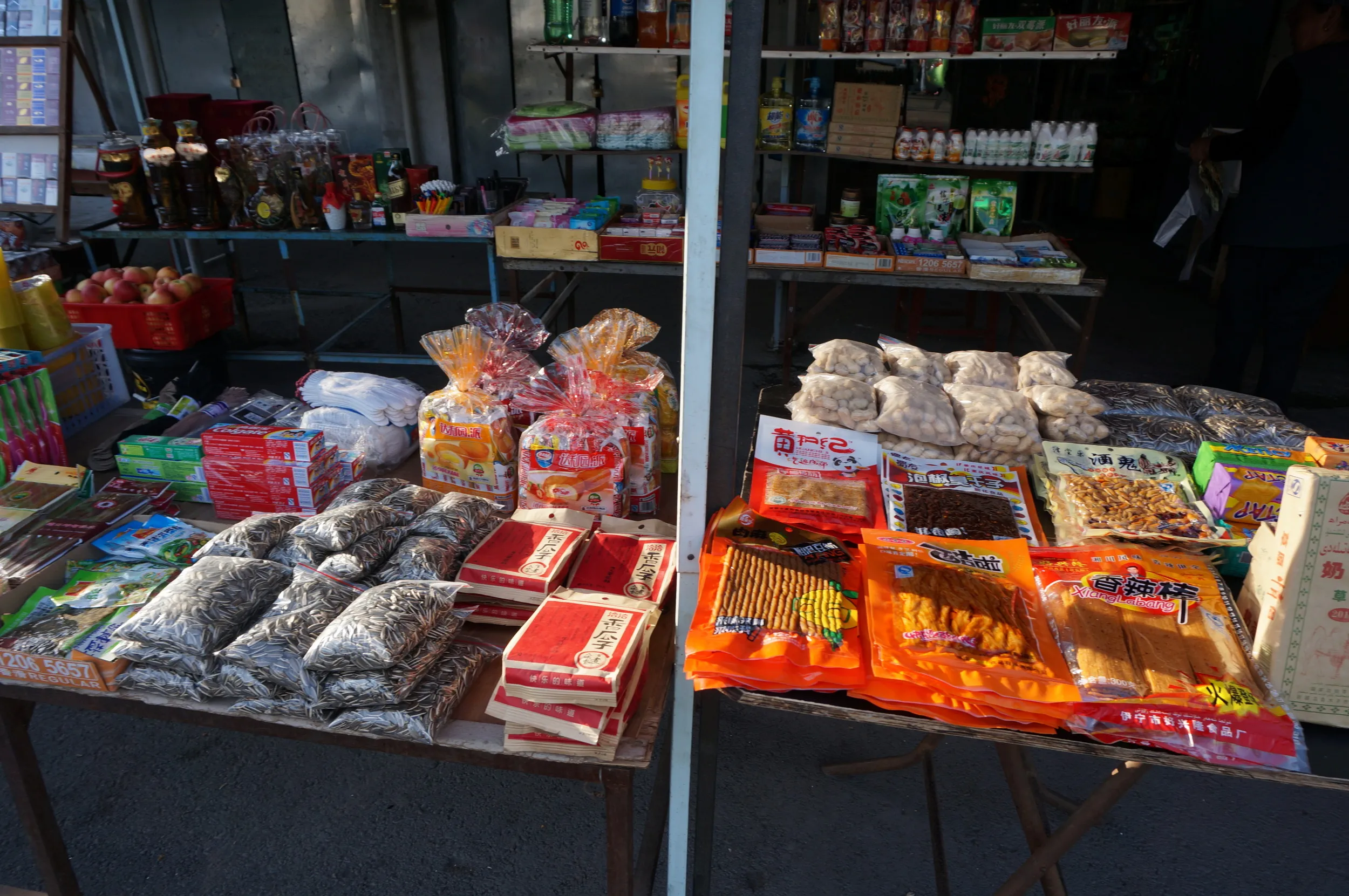 露店に陳列されてる商品たち