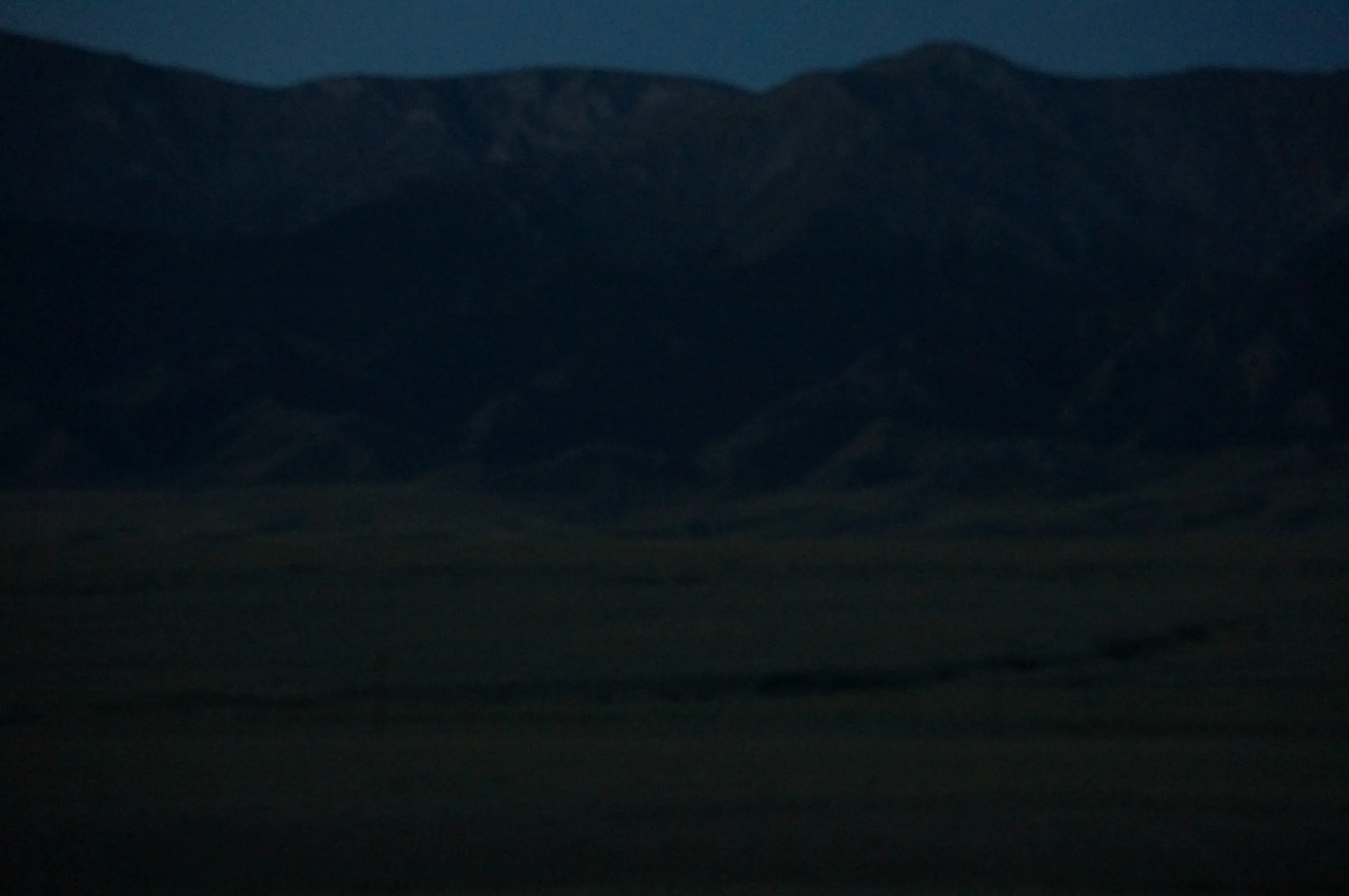 霍城県で朝を迎える
