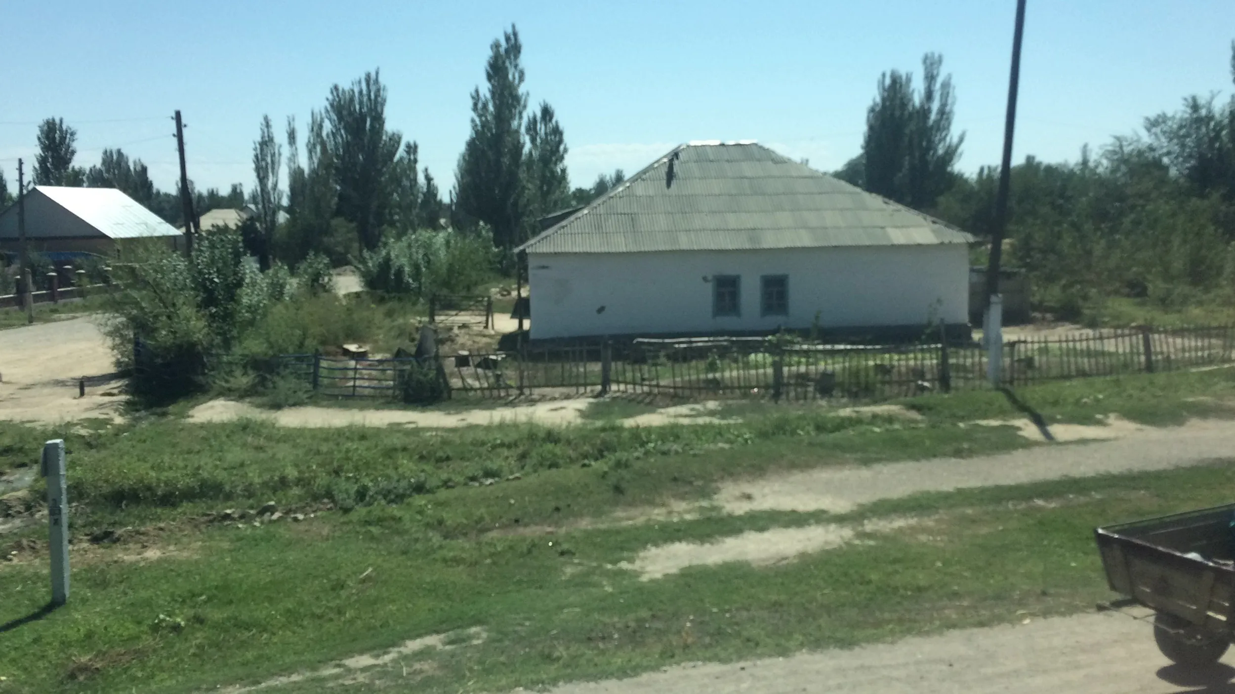 ピトジム(Пиджим)郊外の風景