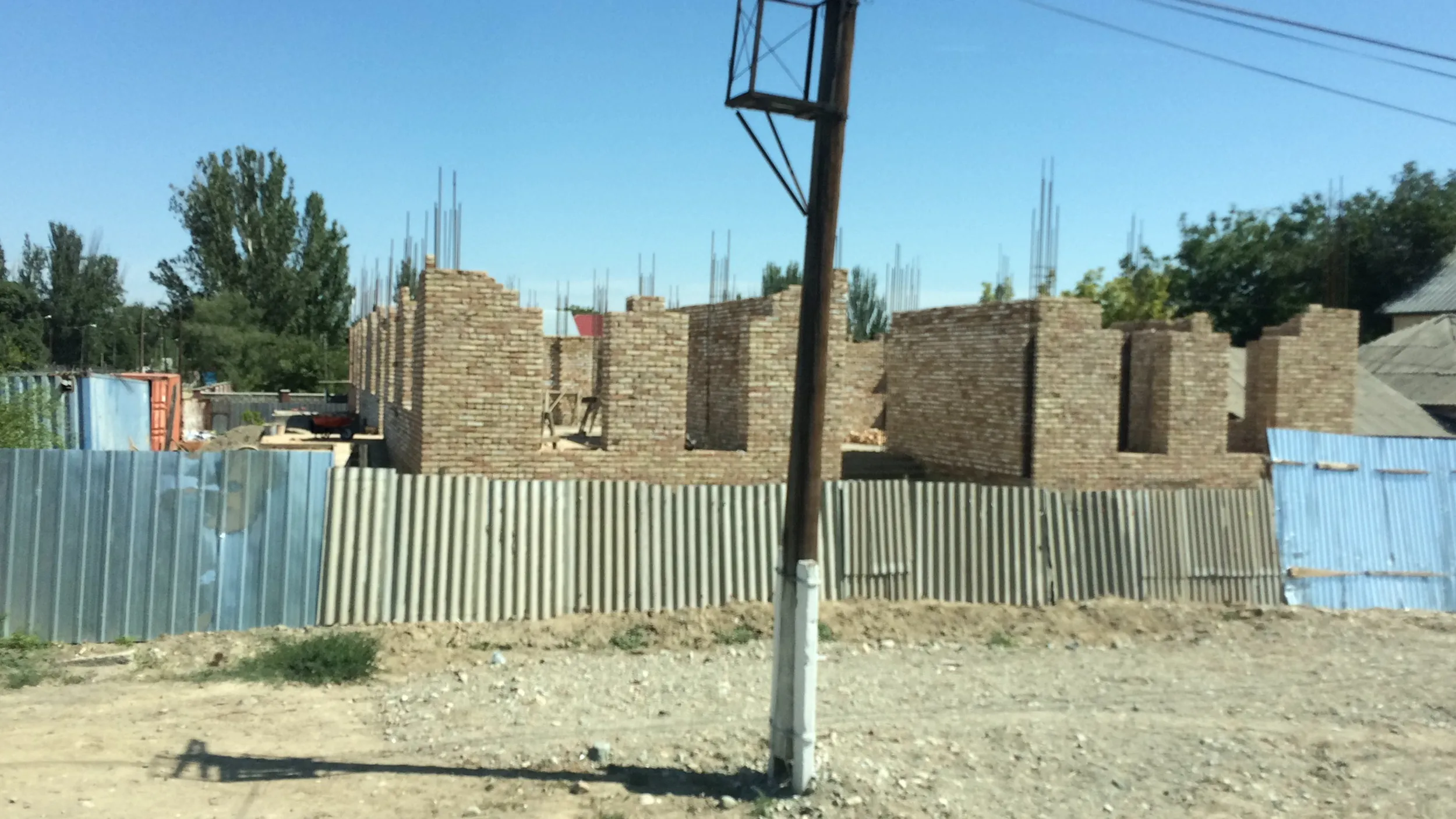 ピトジム(Пиджим)郊外の風景