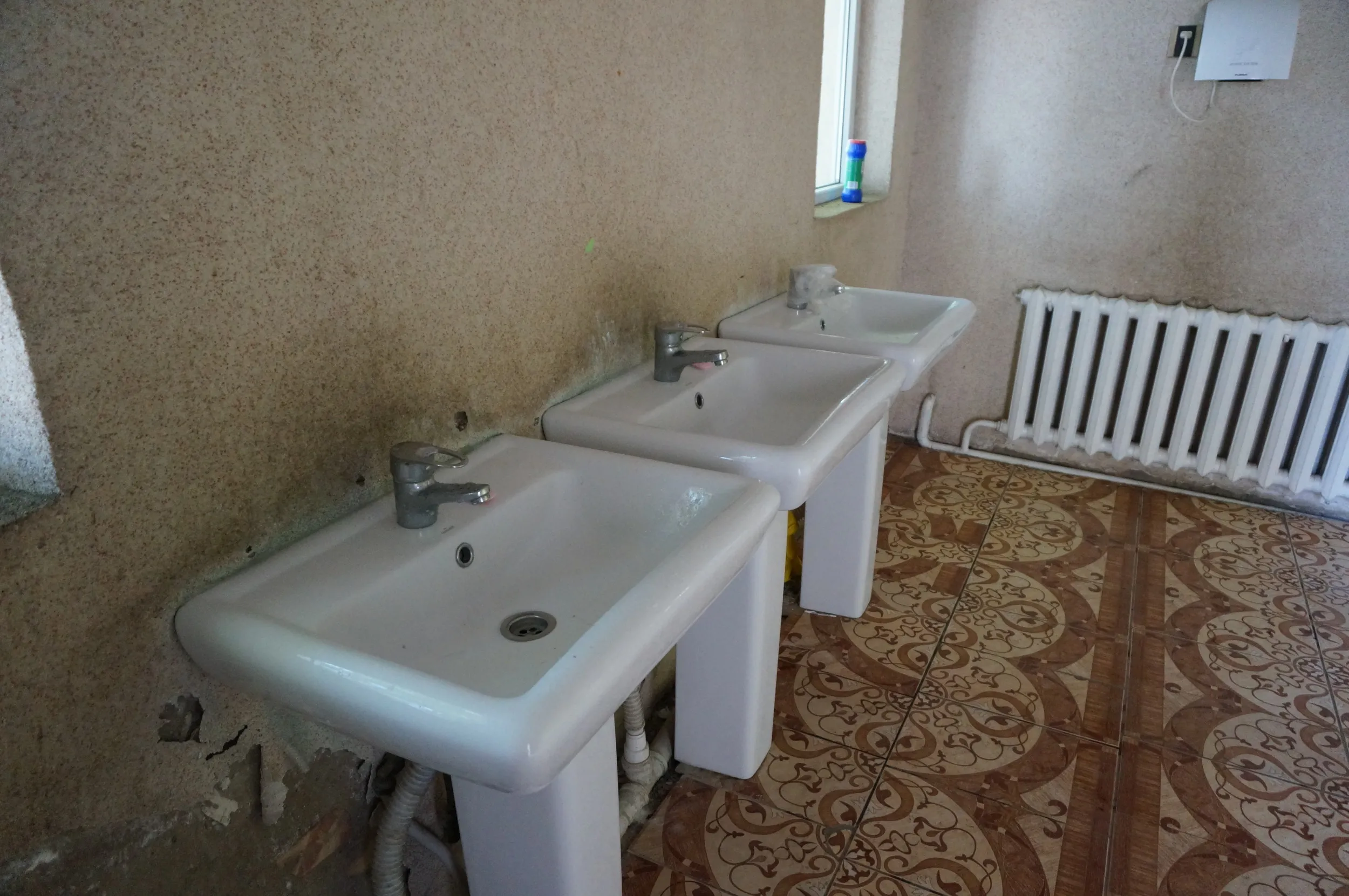 砂漠のカフェ(кофе)で昼食休憩