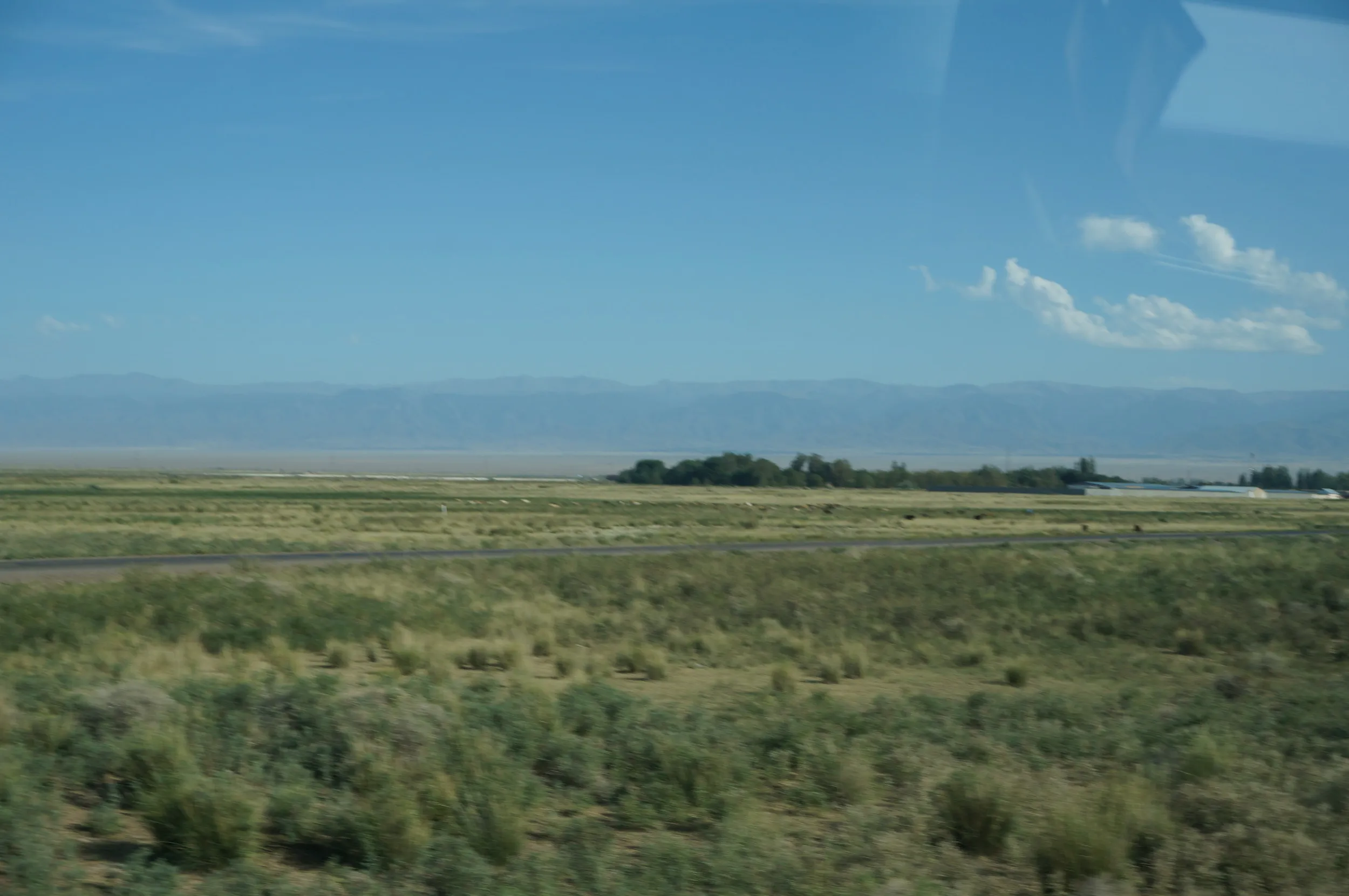アルマトイ間の車窓風景