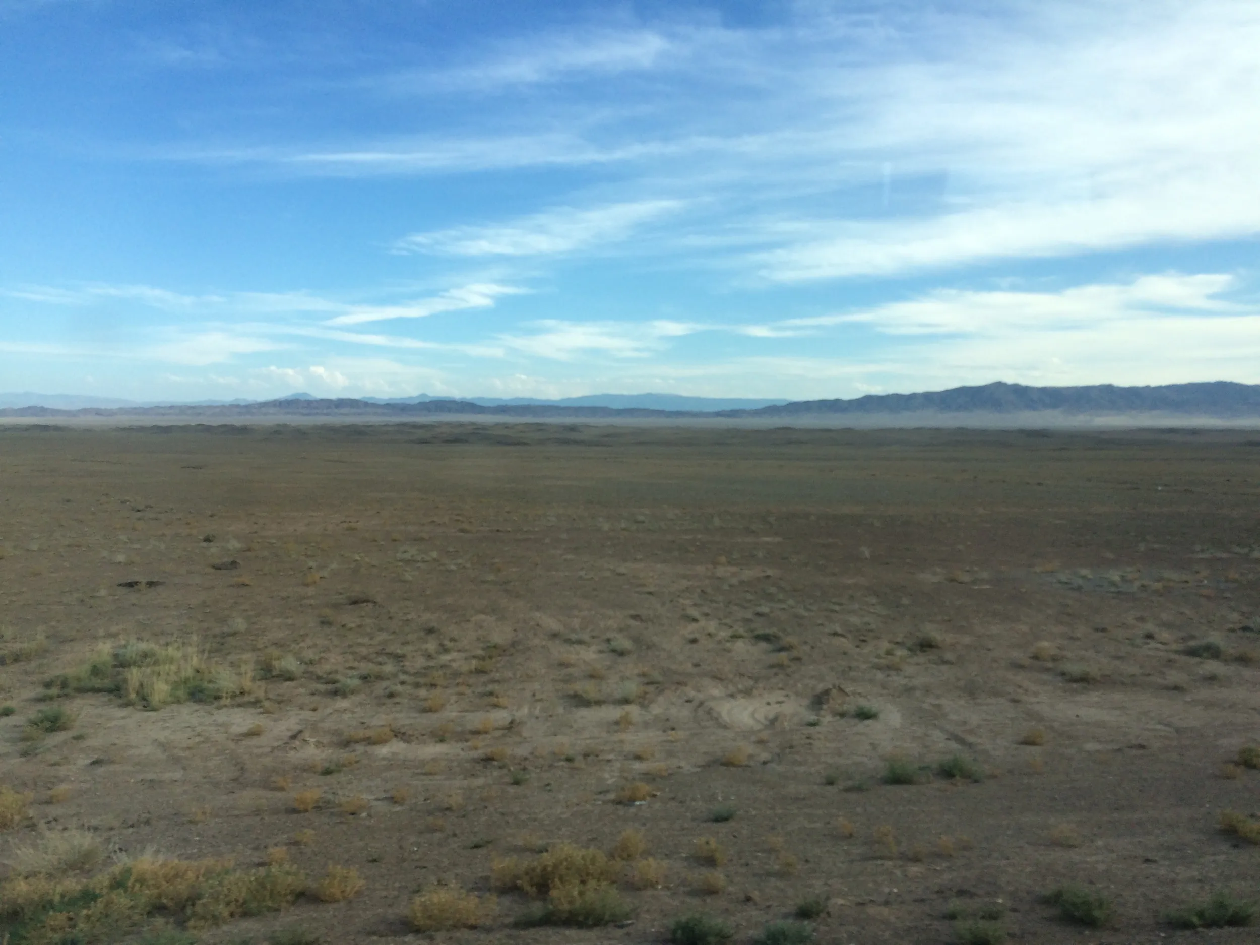 アルマトイ間の車窓風景
