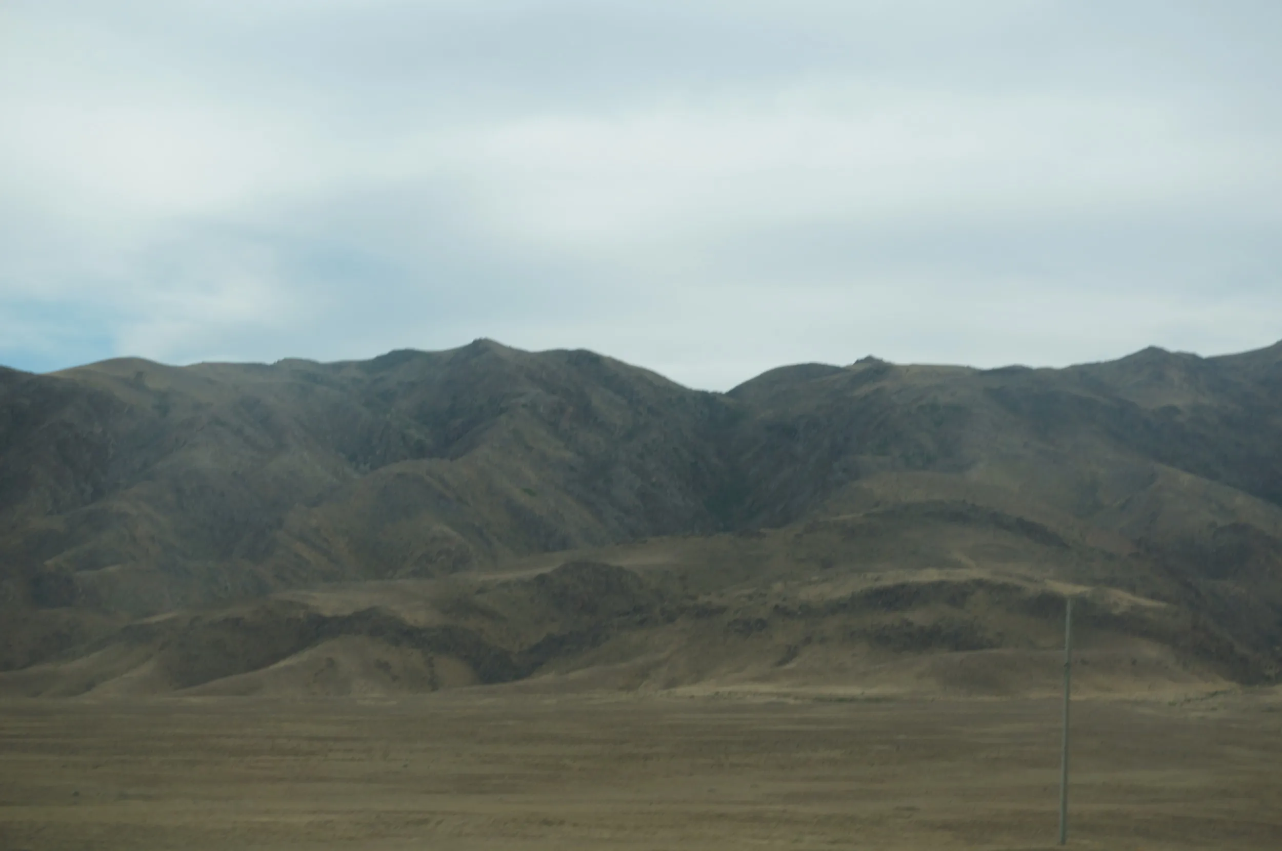 コクペク(Кокпек)郊外~アルマトイ間の車窓風景