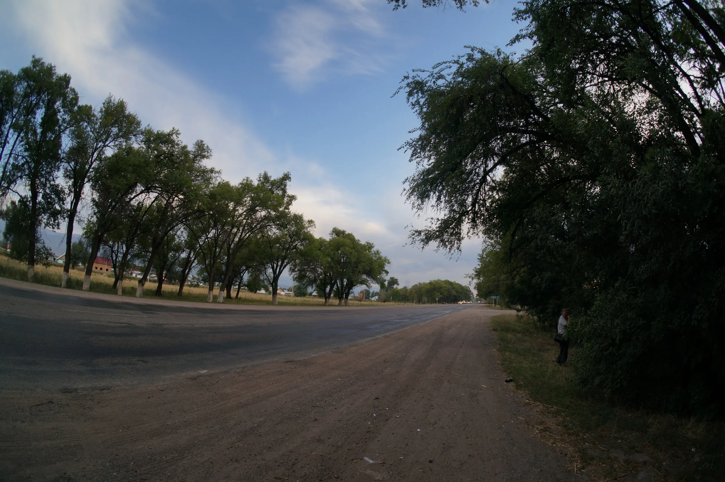 エフゲニエフカ(Евгеньевка)付近で小休憩