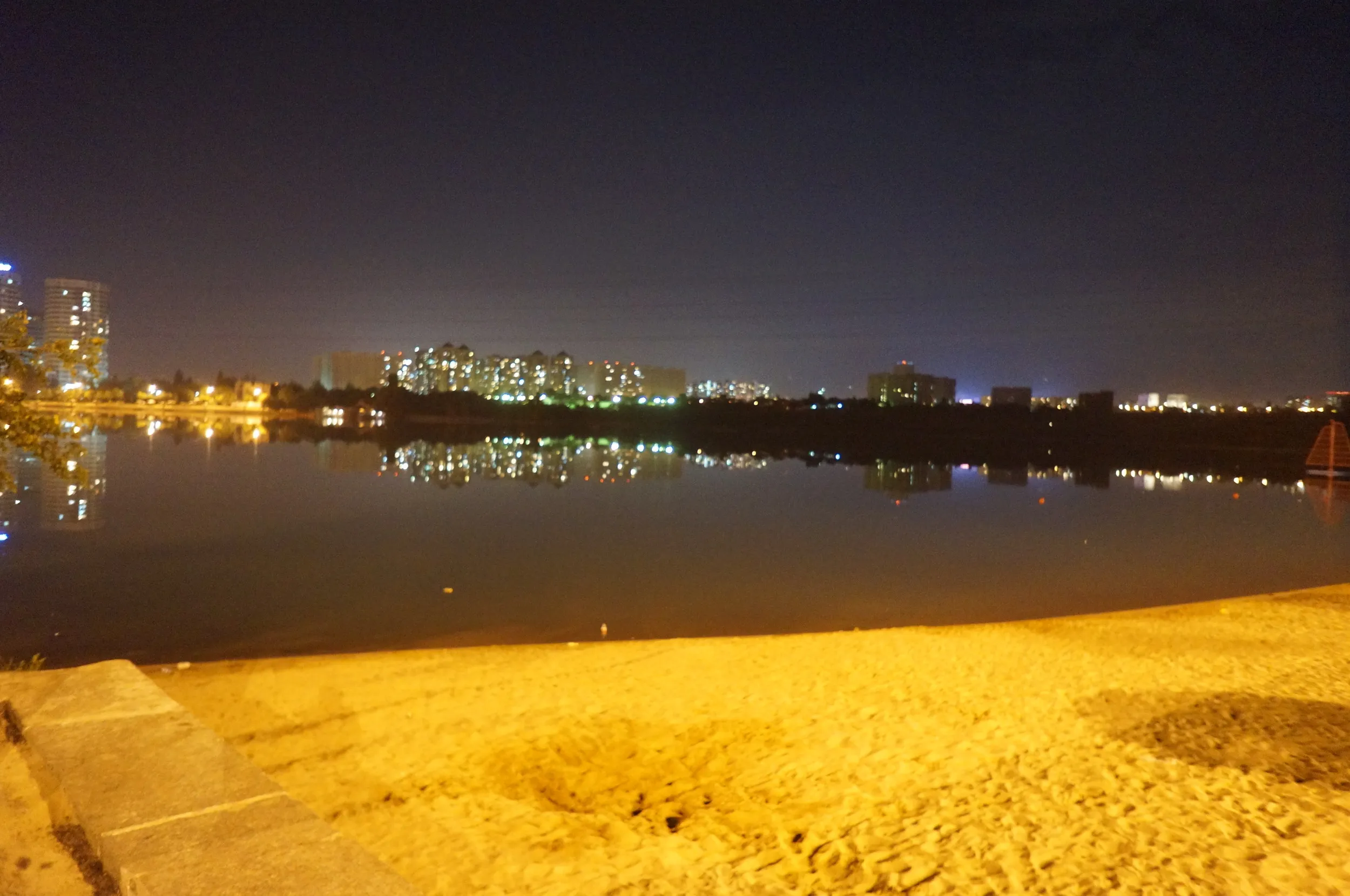 サイラン貯水池(Сайран көлі)