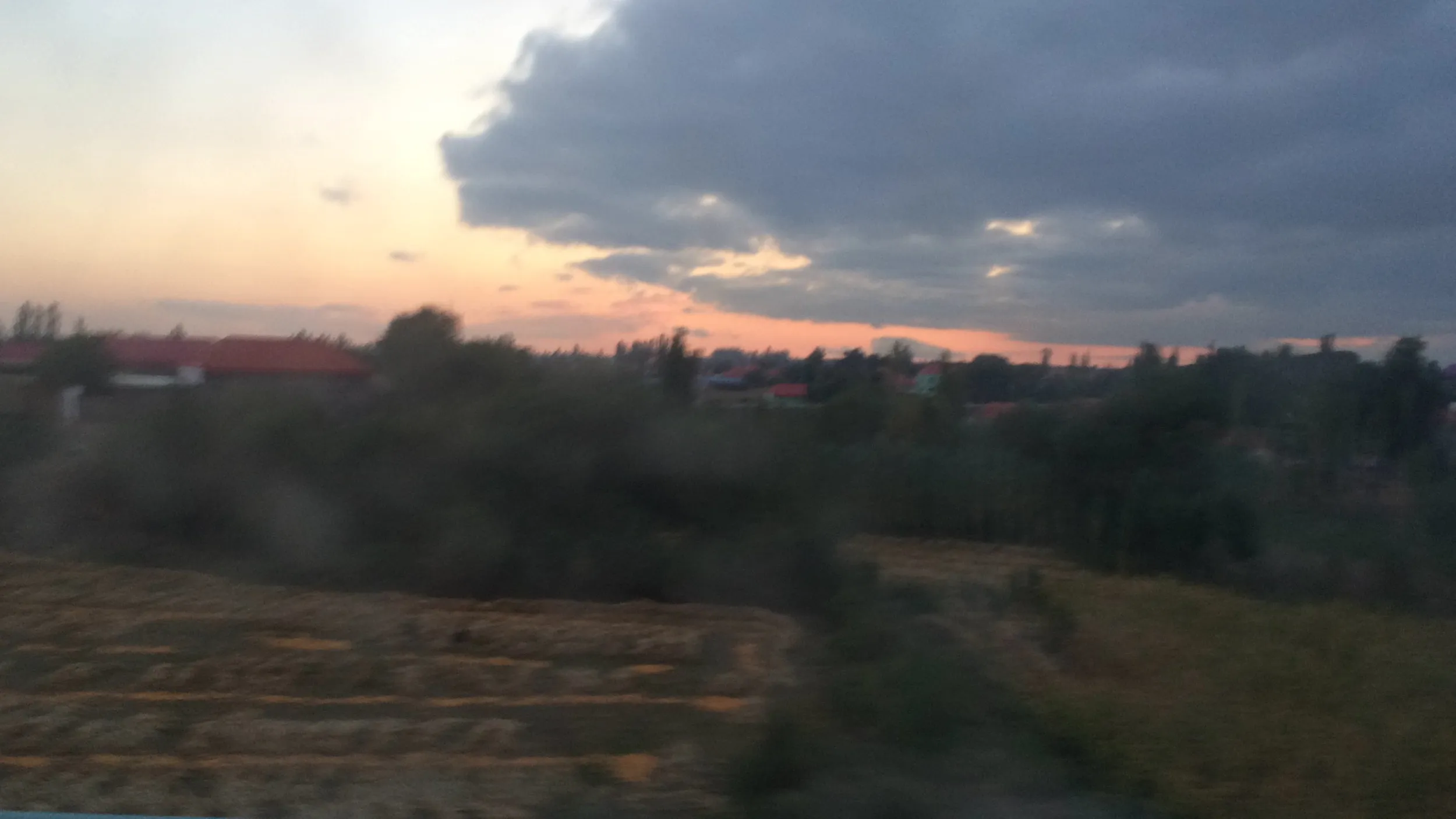 高速バスからの車窓風景