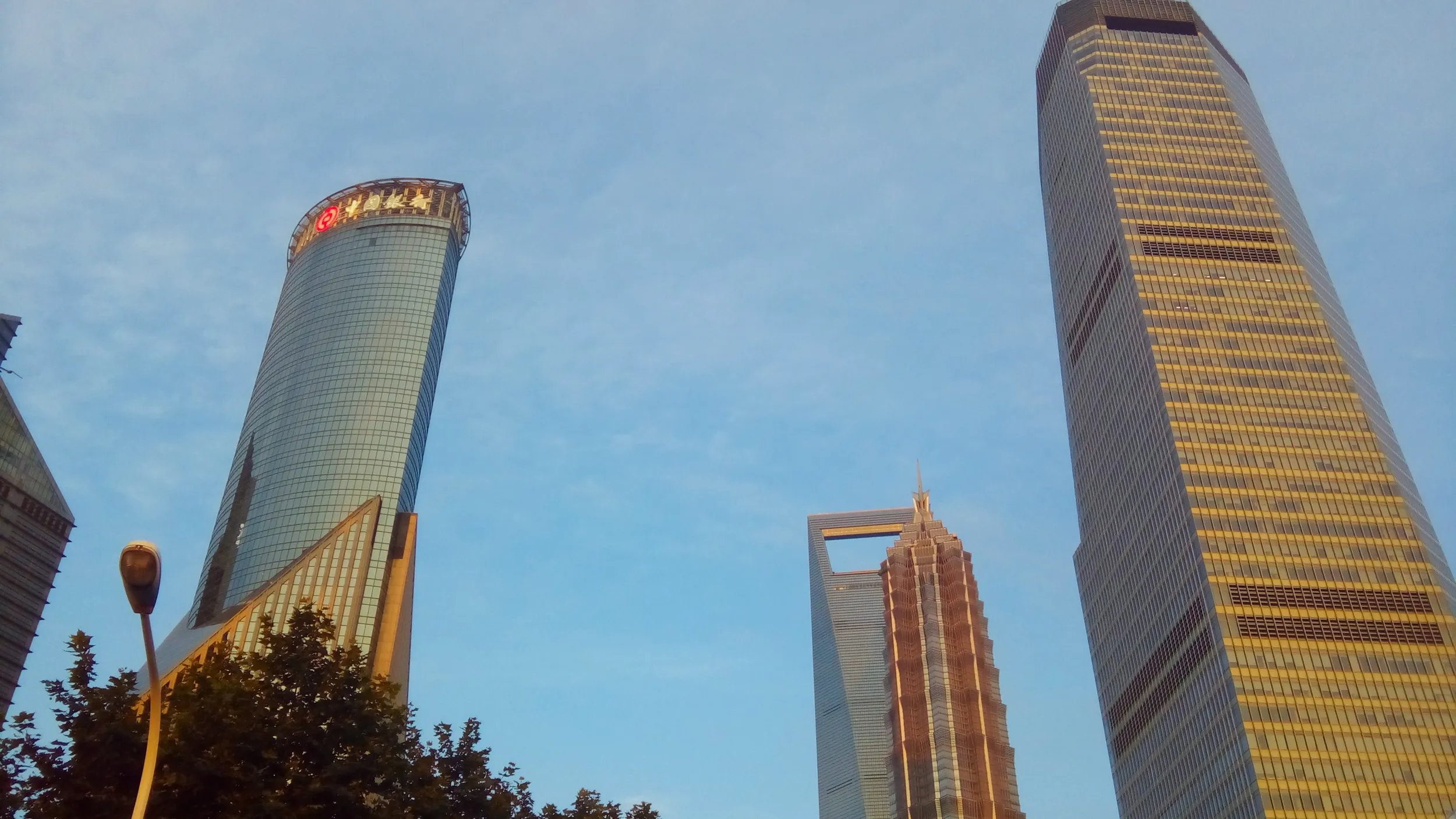 金茂大厦などのビル